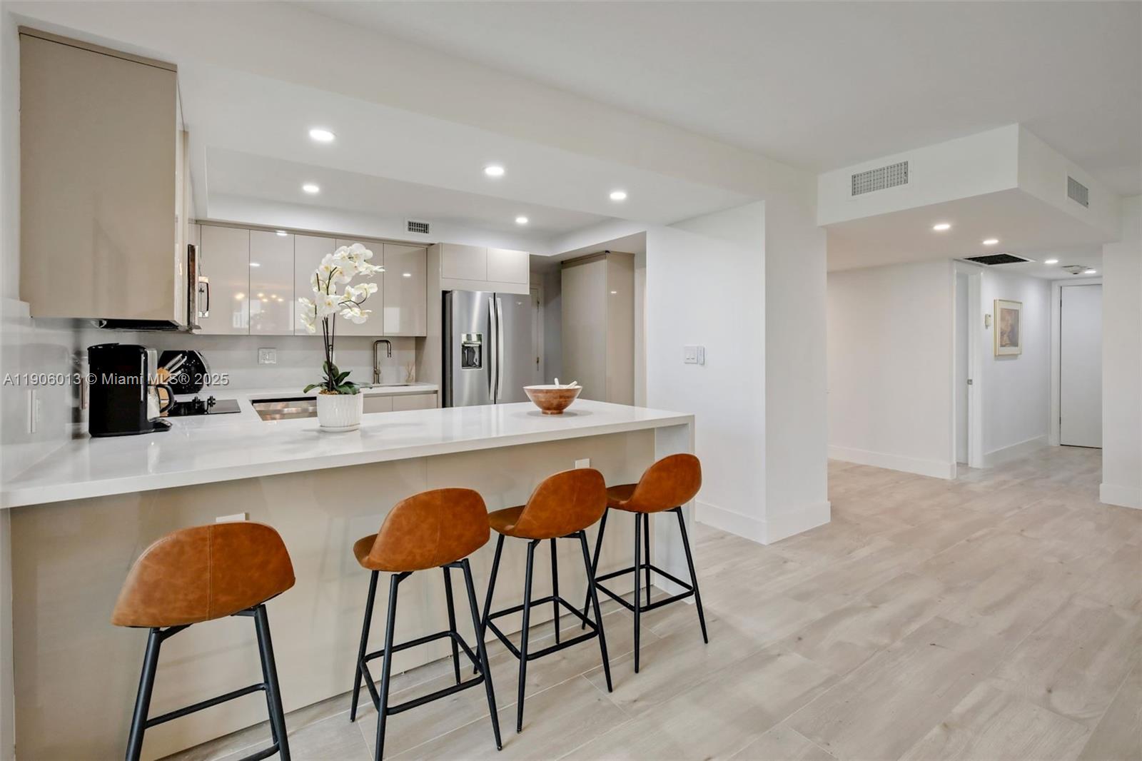 image Towers of Key Biscayne4