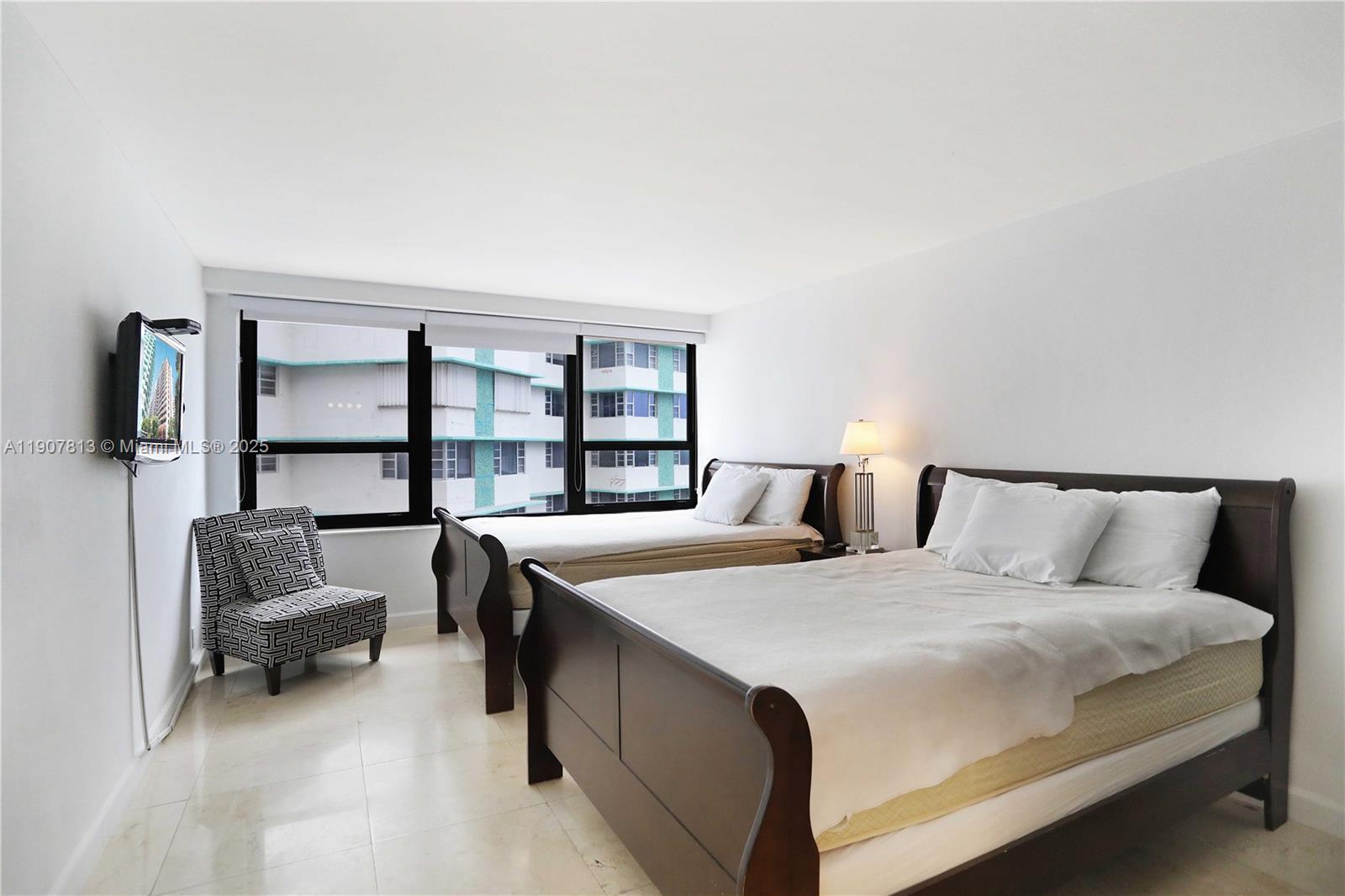 5225 Collins Ave #1216 Miami Beach, FL 33140