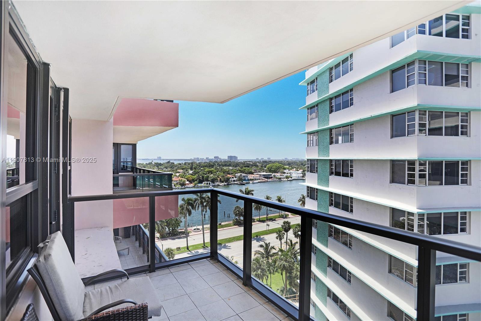 5225 Collins Ave #1216 Miami Beach, FL 33140