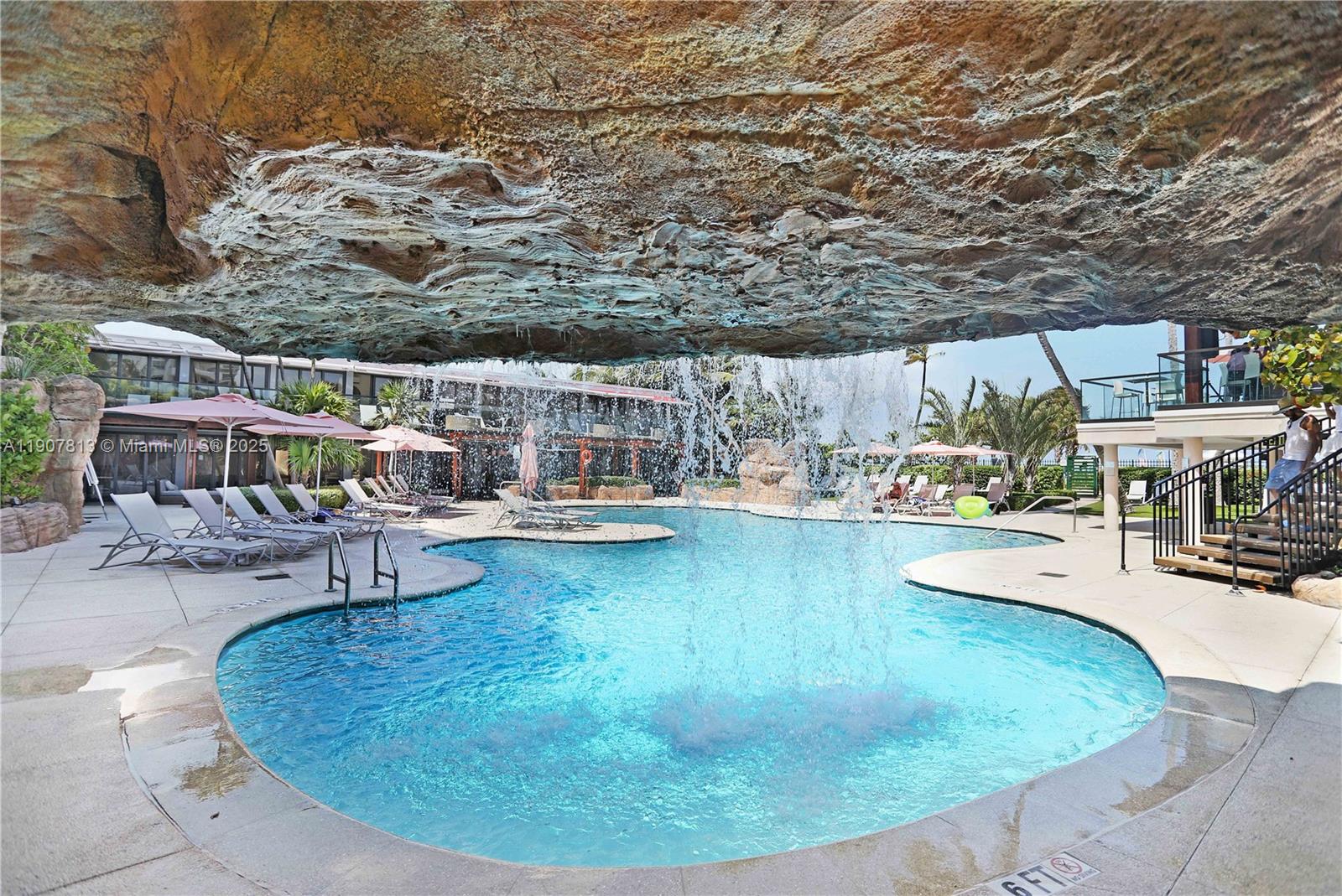 5225 Collins Ave #1216 Miami Beach, FL 33140