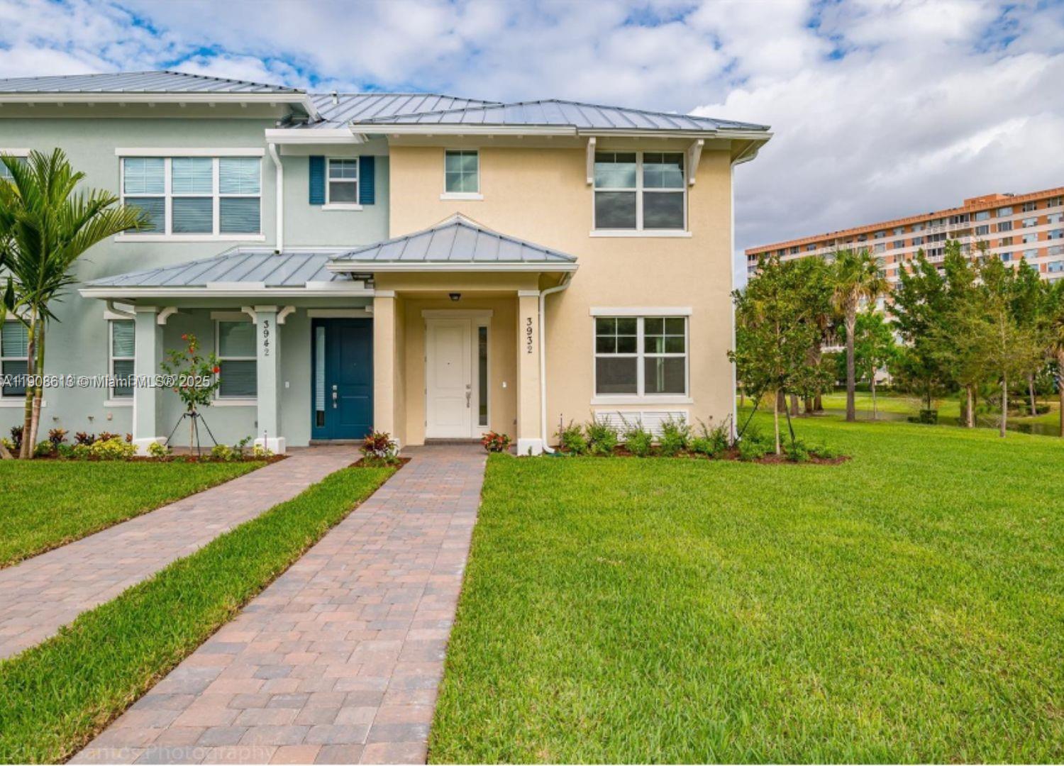 3932 Long Leaf Ln Hollywood, FL 33021