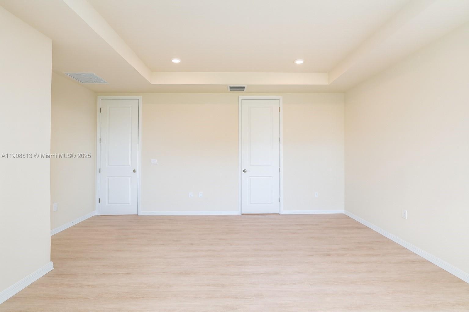 3932 Long Leaf Ln Hollywood, FL 33021