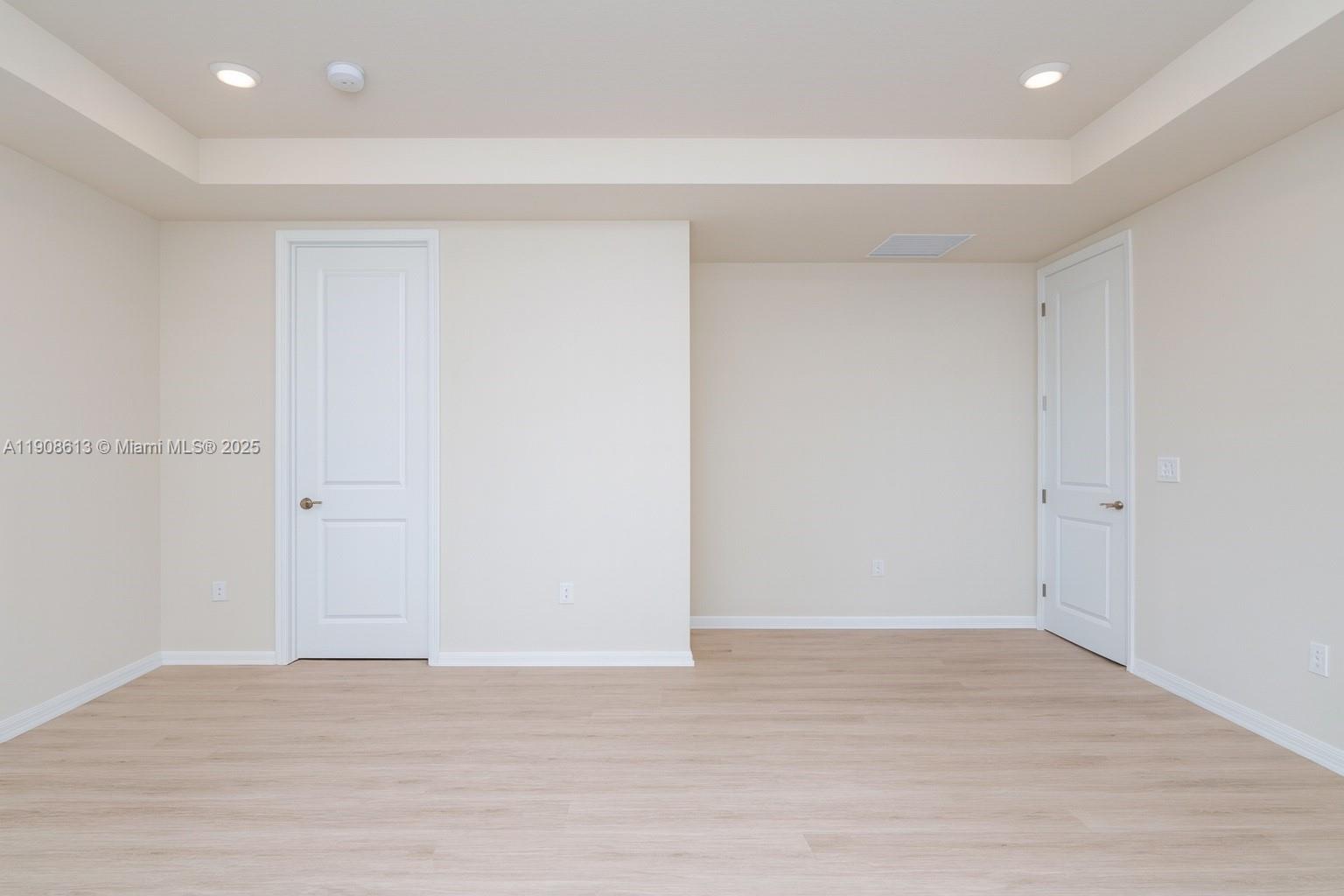 3932 Long Leaf Ln Hollywood, FL 33021