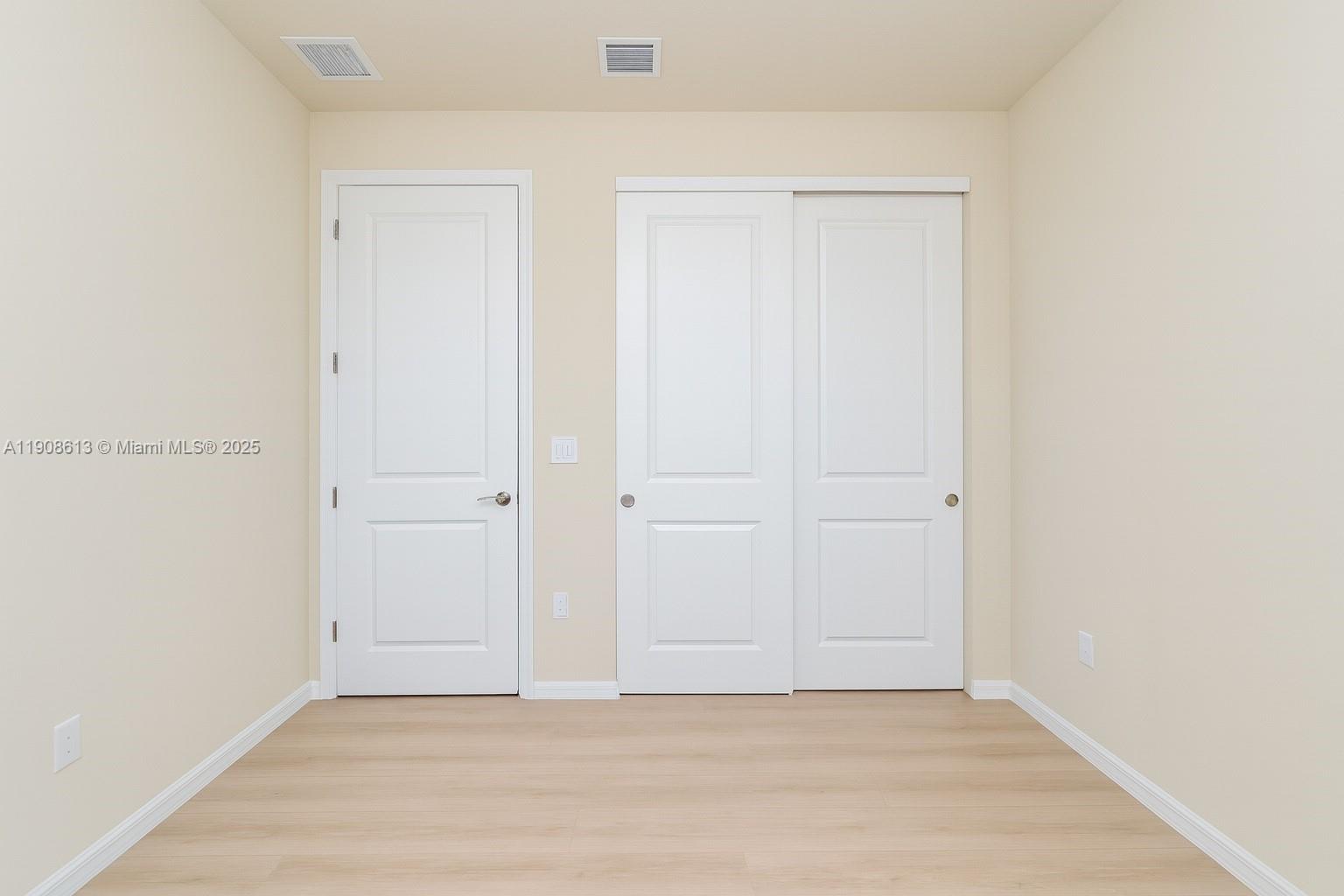 3932 Long Leaf Ln Hollywood, FL 33021