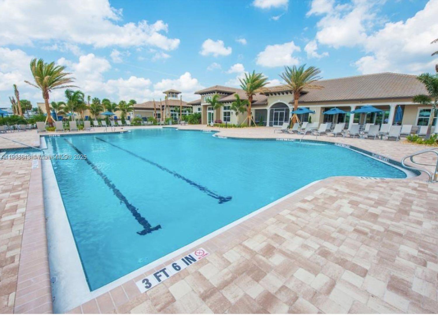 3932 Long Leaf Ln Hollywood, FL 33021