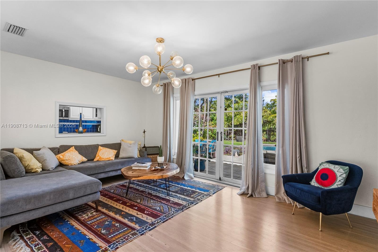 1875 Alamanda Dr North Miami, FL 33181