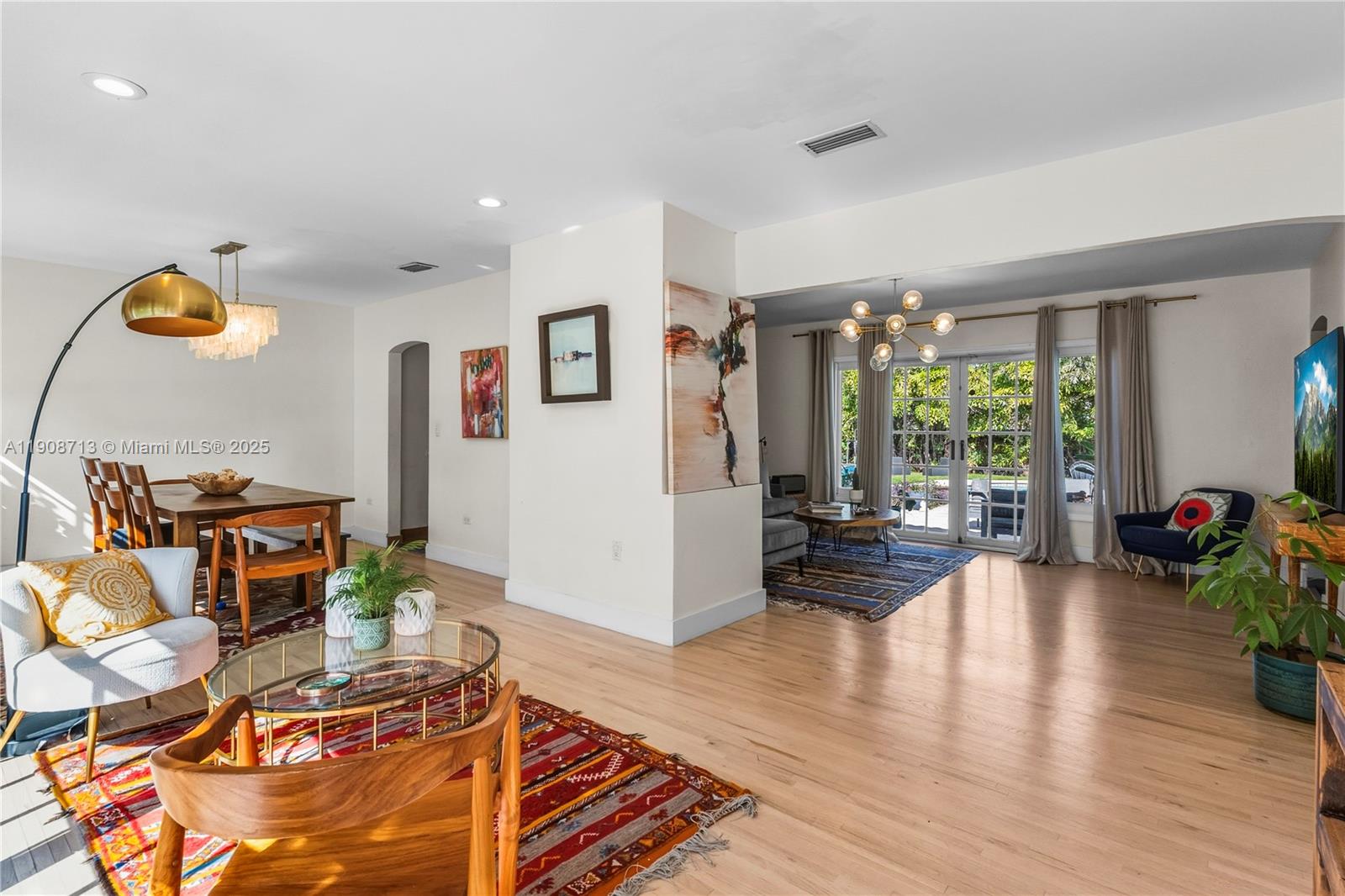 1875 Alamanda Dr North Miami, FL 33181