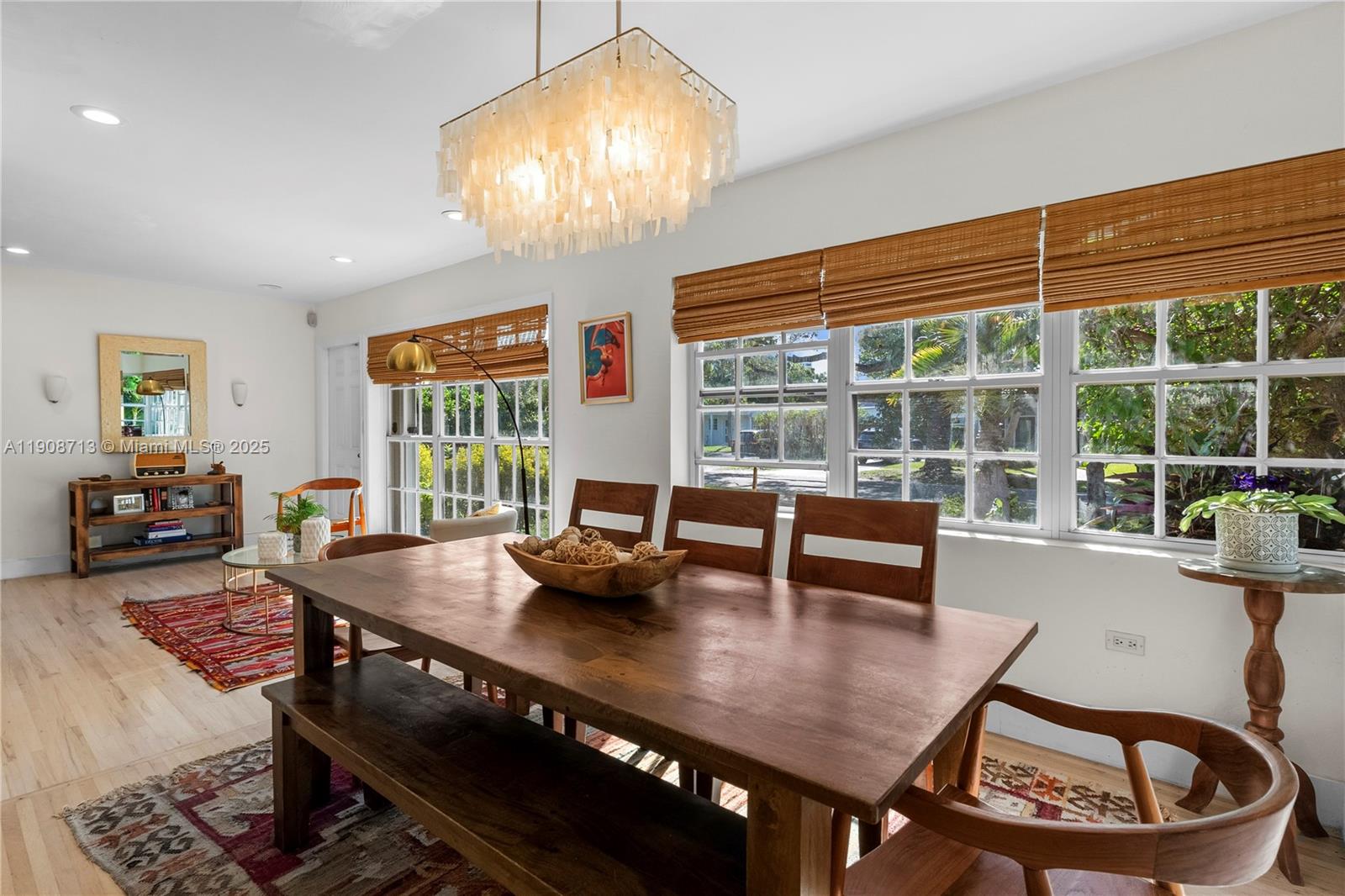 1875 Alamanda Dr North Miami, FL 33181