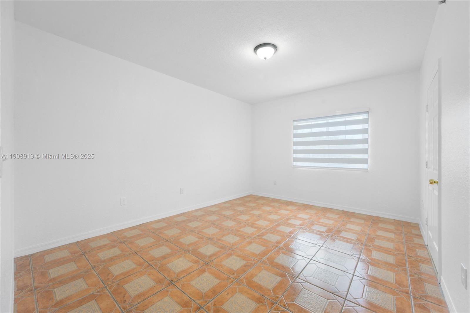 3378 W 80th St #102 Hialeah, FL 33018