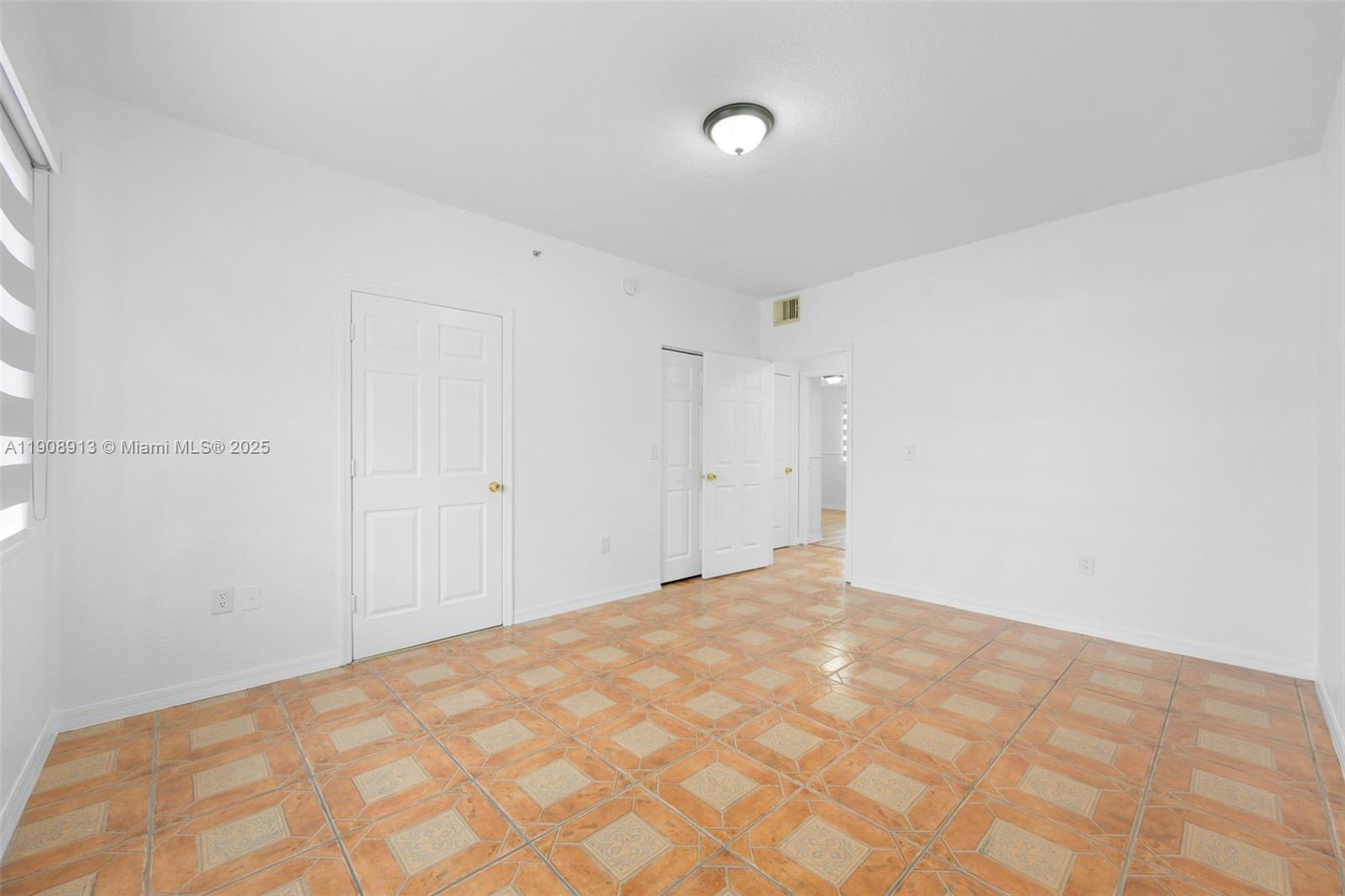 3378 W 80th St #102 Hialeah, FL 33018