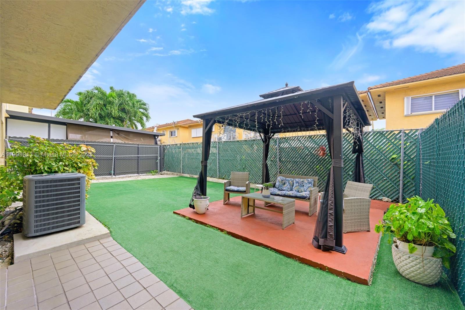 3378 W 80th St #102 Hialeah, FL 33018