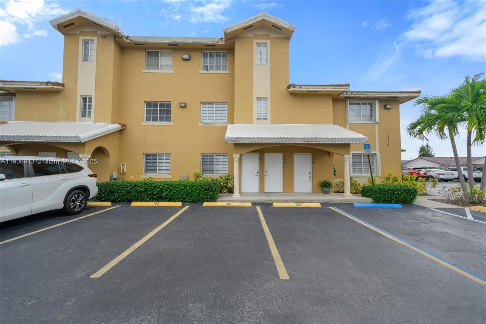3378 W 80th St #102 Hialeah, FL 33018