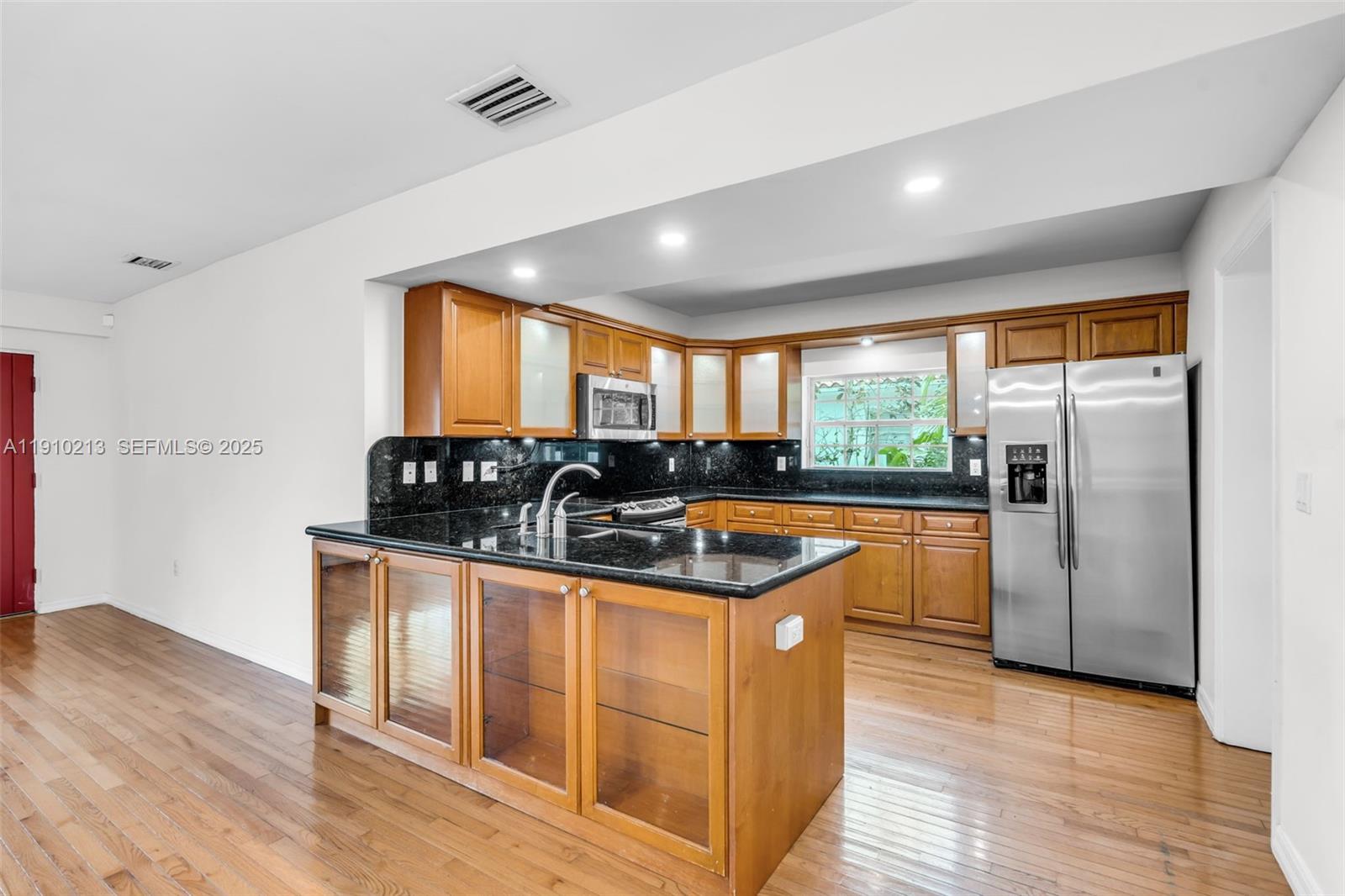 4416 SW 14th St Miami, FL 33134