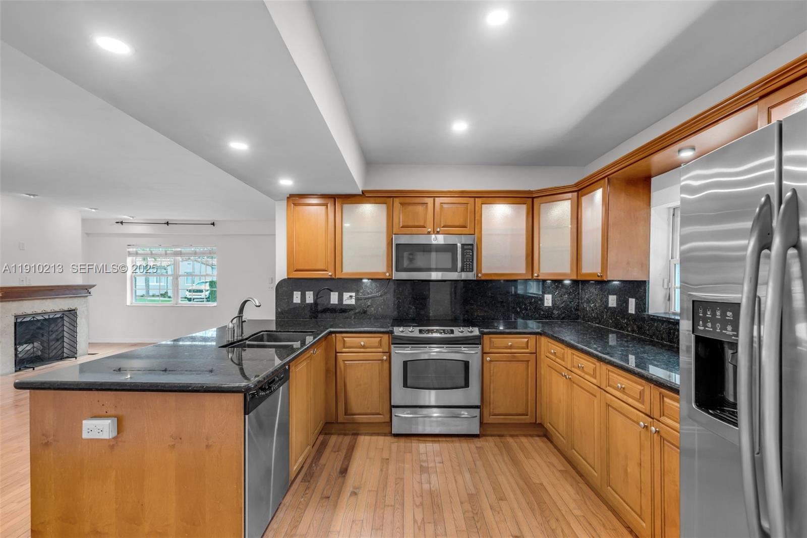 4416 SW 14th St Miami, FL 33134