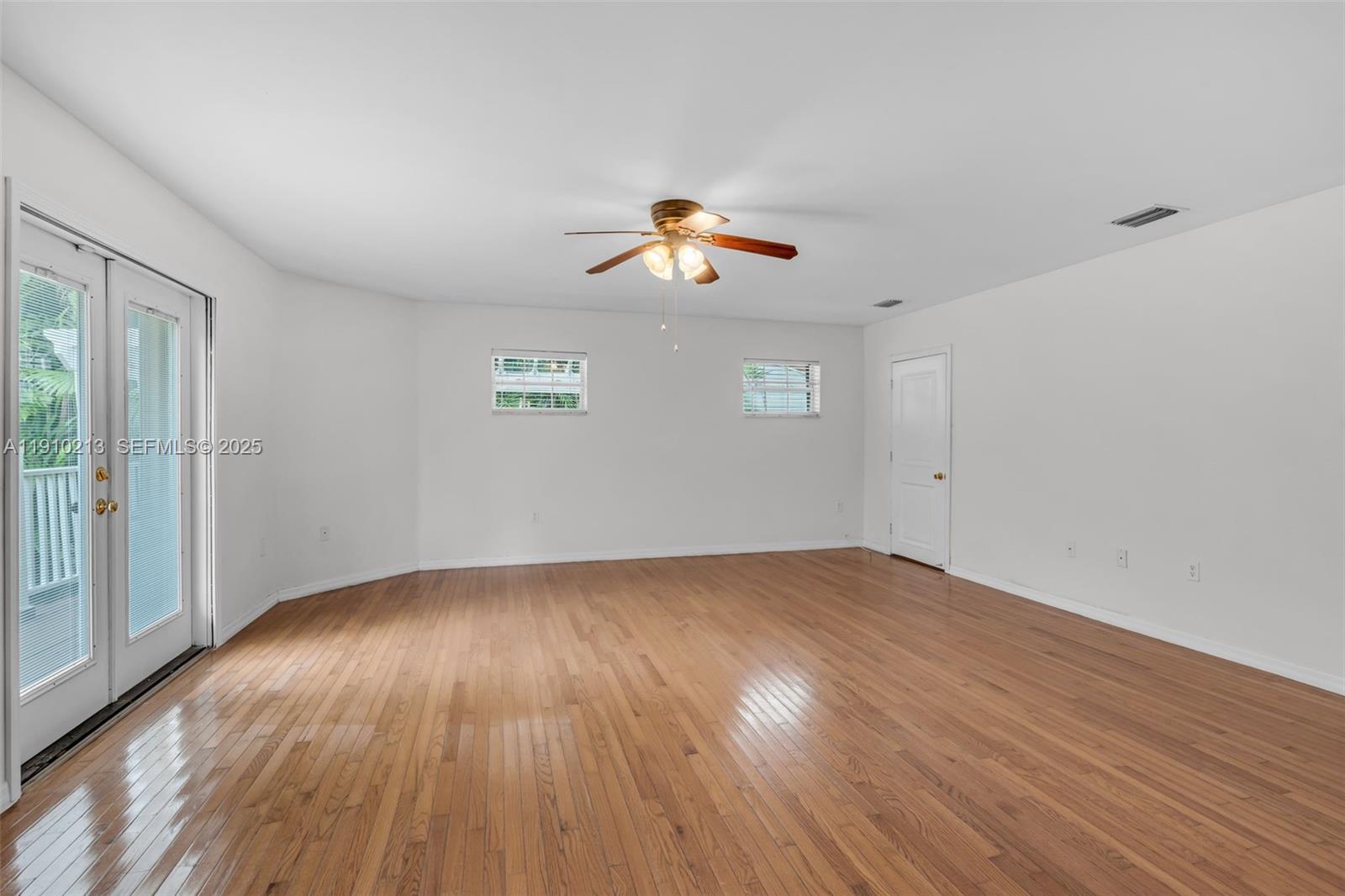 4416 SW 14th St Miami, FL 33134