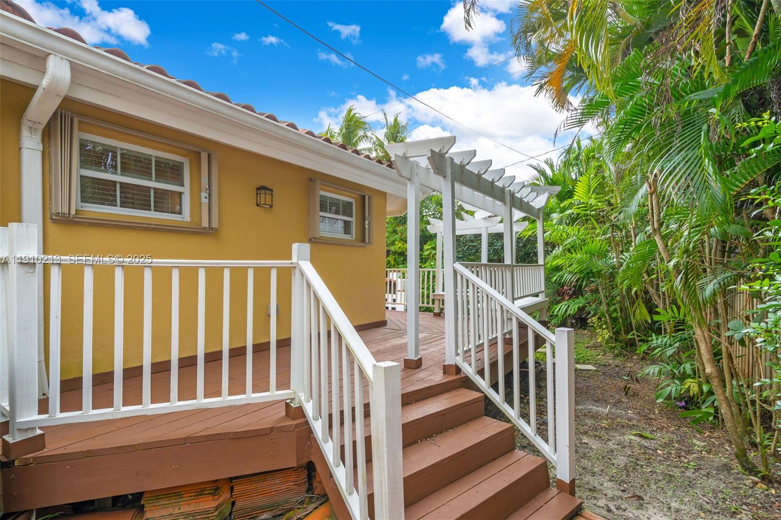 4416 SW 14th St Miami, FL 33134