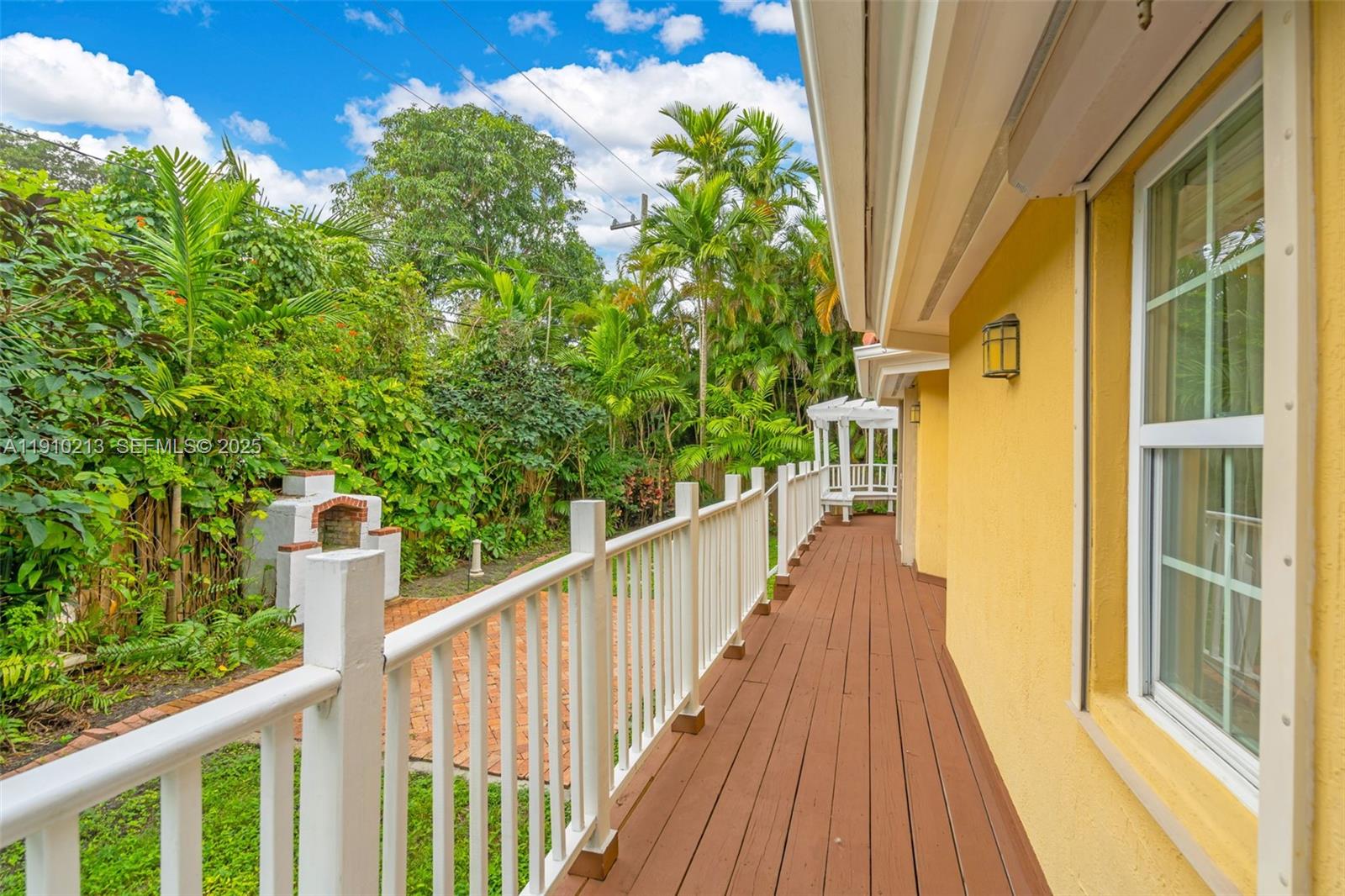 4416 SW 14th St Miami, FL 33134