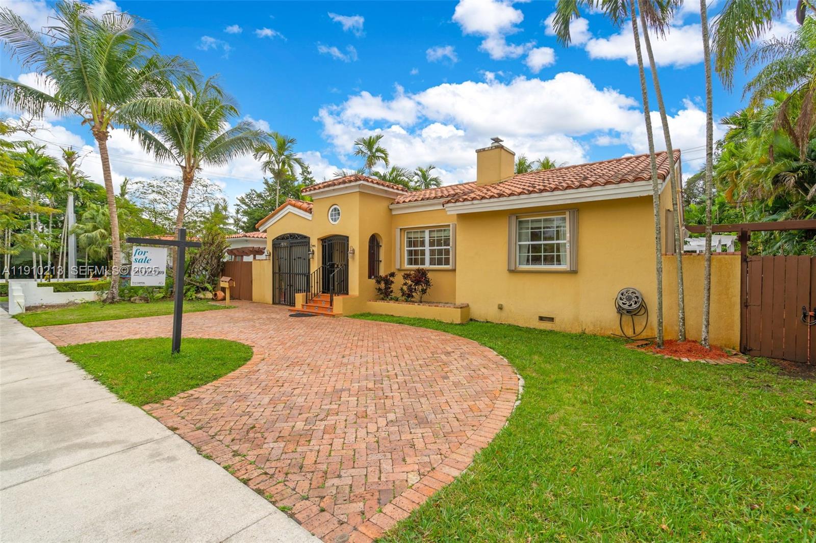 4416 SW 14th St Miami, FL 33134