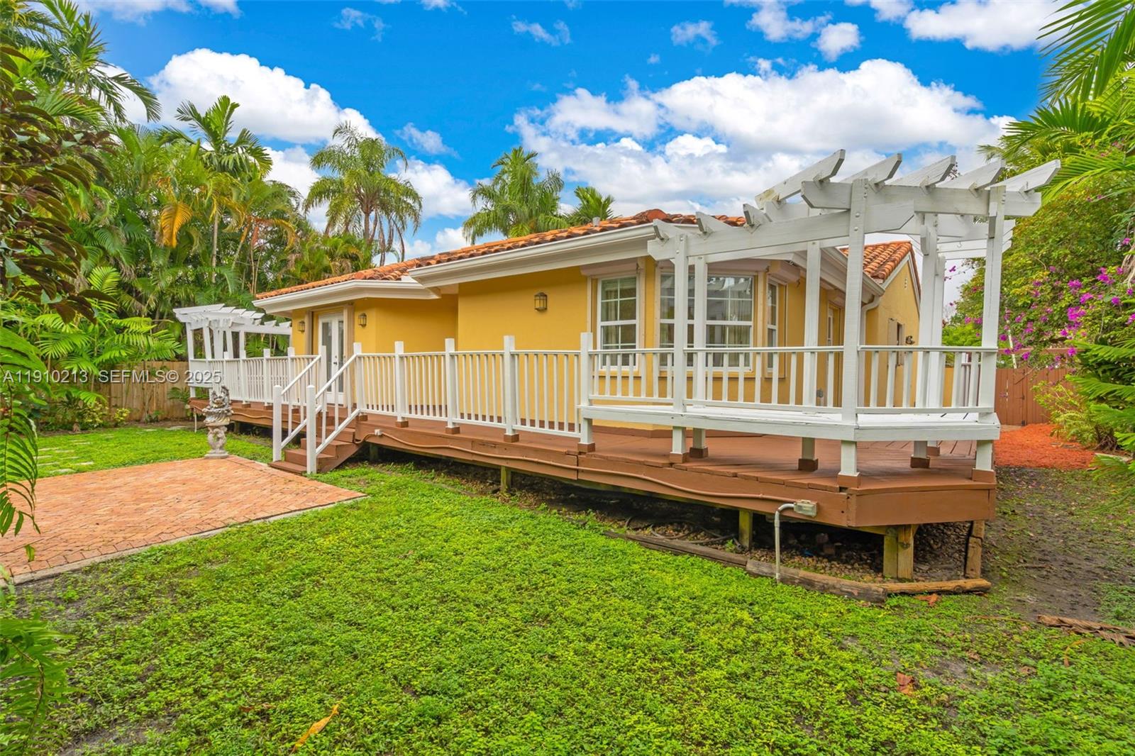 4416 SW 14th St Miami, FL 33134