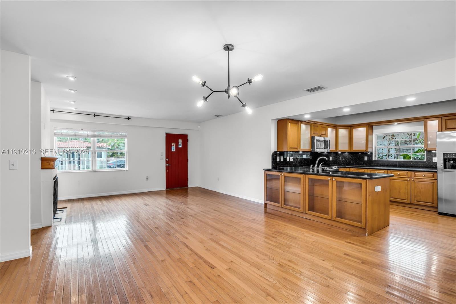 4416 SW 14th St Miami, FL 33134