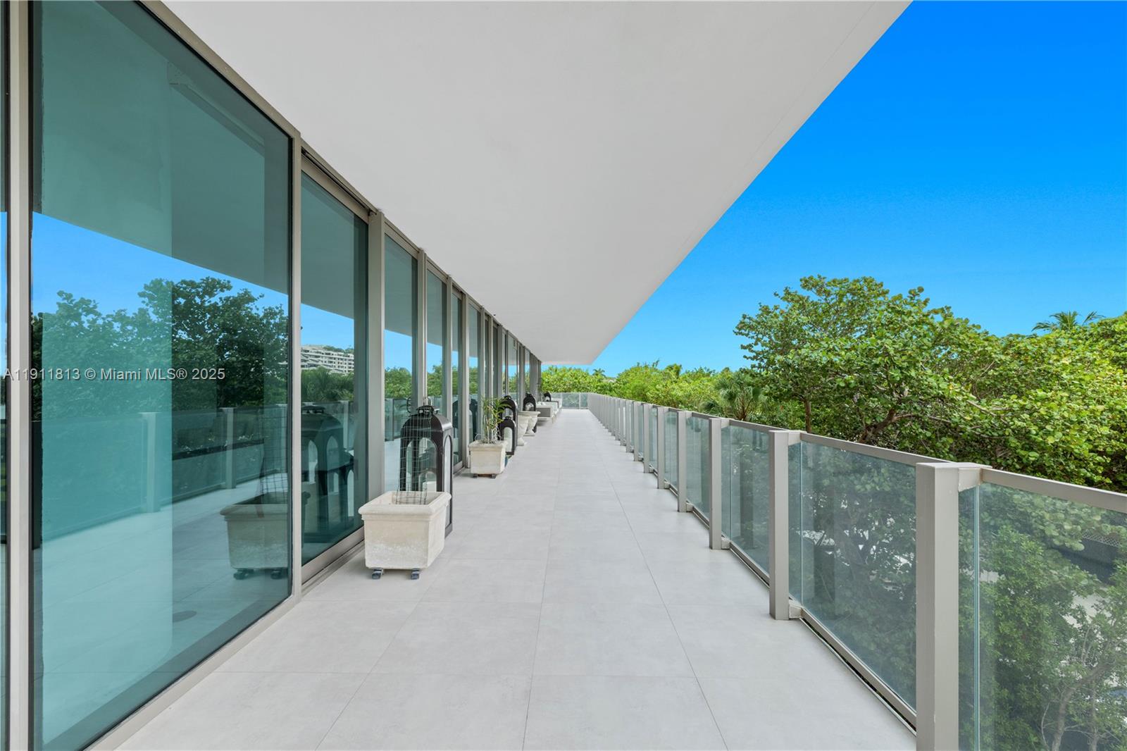 350 E Ocean Dr #301N Key Biscayne, FL 33149