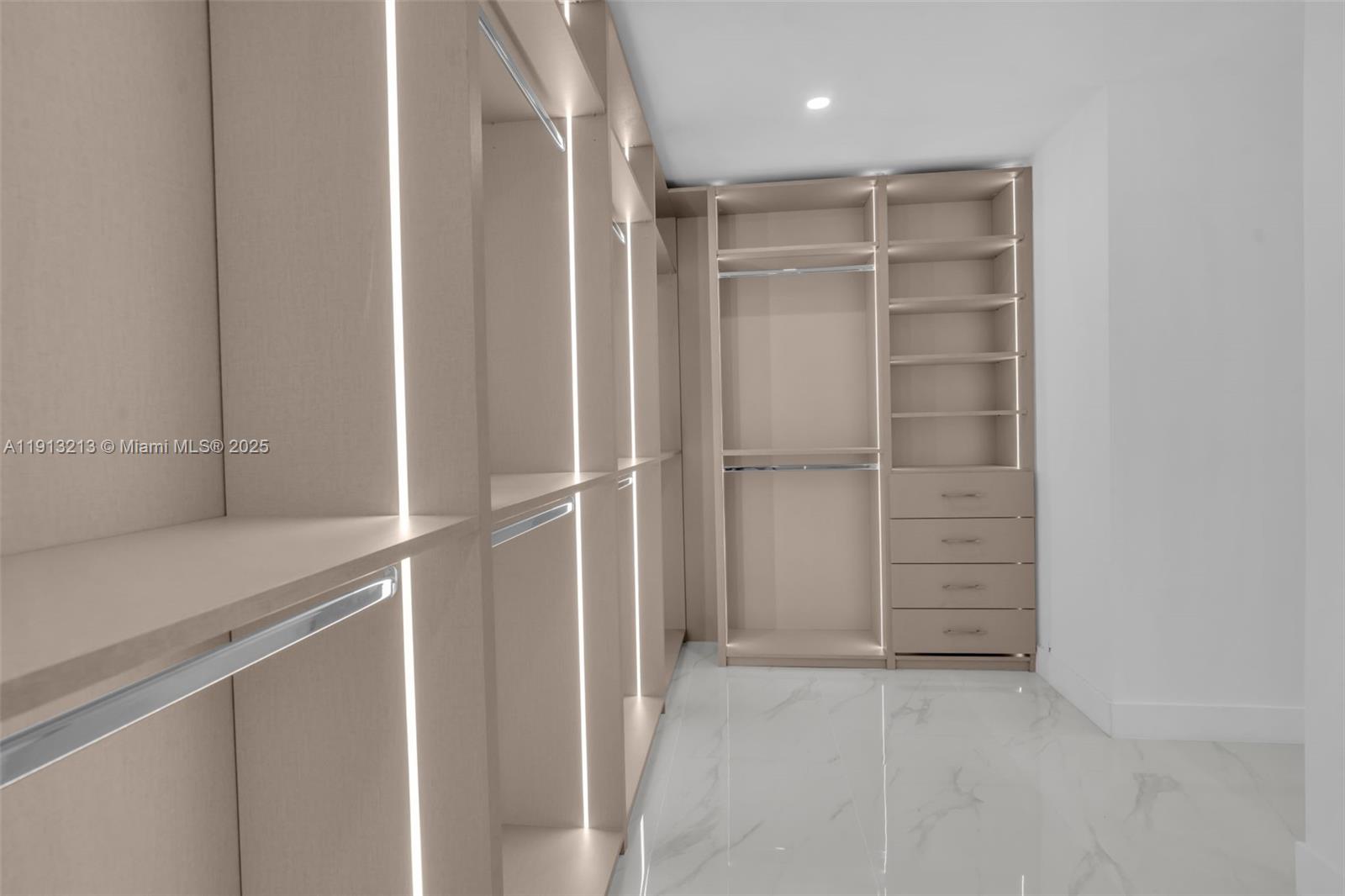 700 NE 24th St #5602 Miami, FL 33137