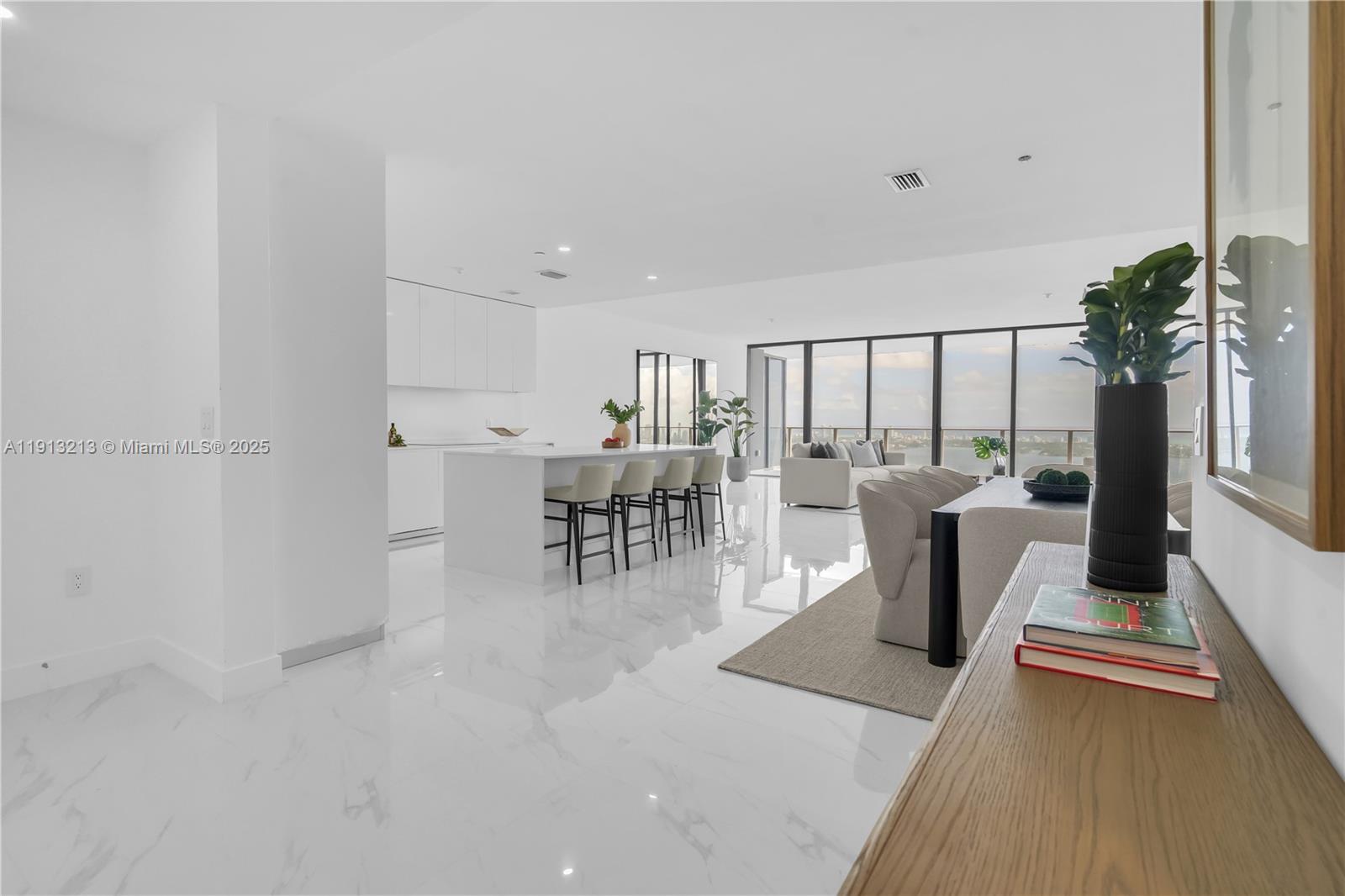 700 NE 24th St #5602 Miami, FL 33137