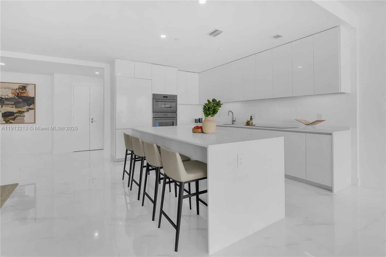 700 NE 24th St #5602 Miami, FL 33137