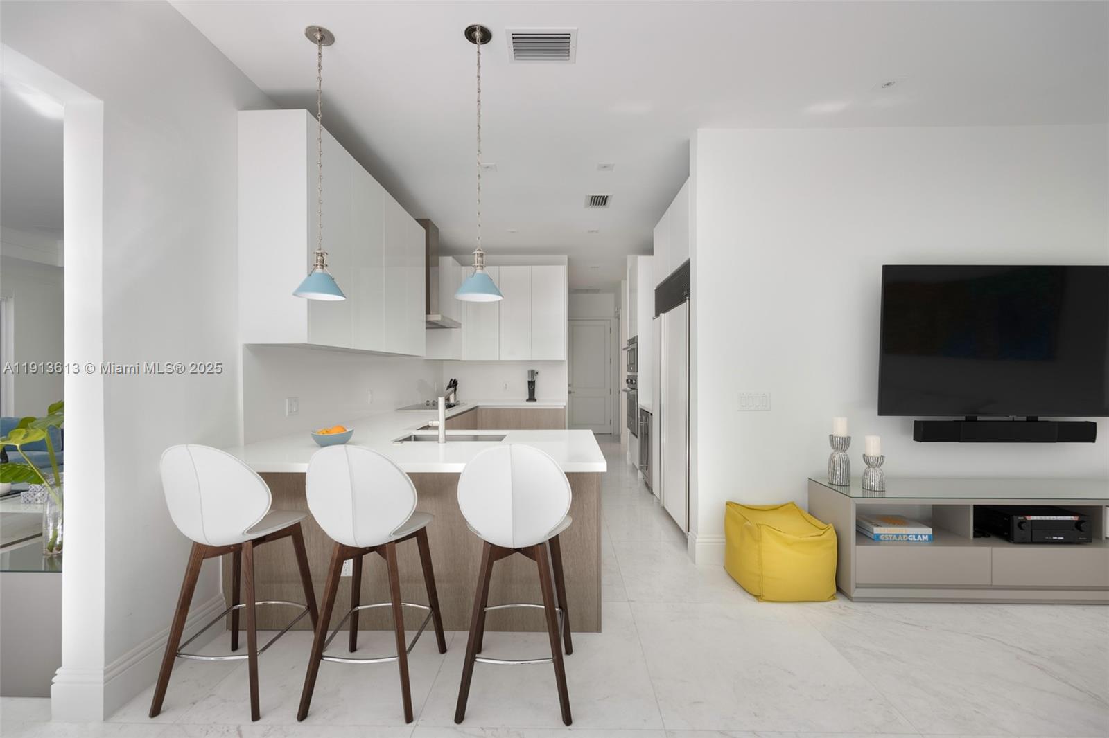 2760 Brickell Ct #2760 Miami, FL 33129