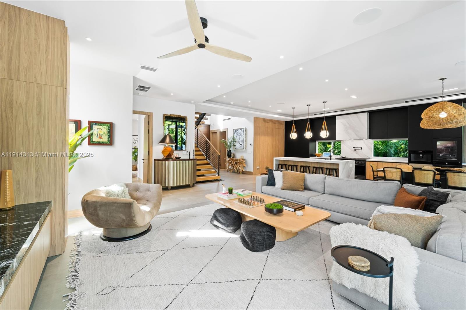 8625 NE 10th Ave Miami, FL 33138