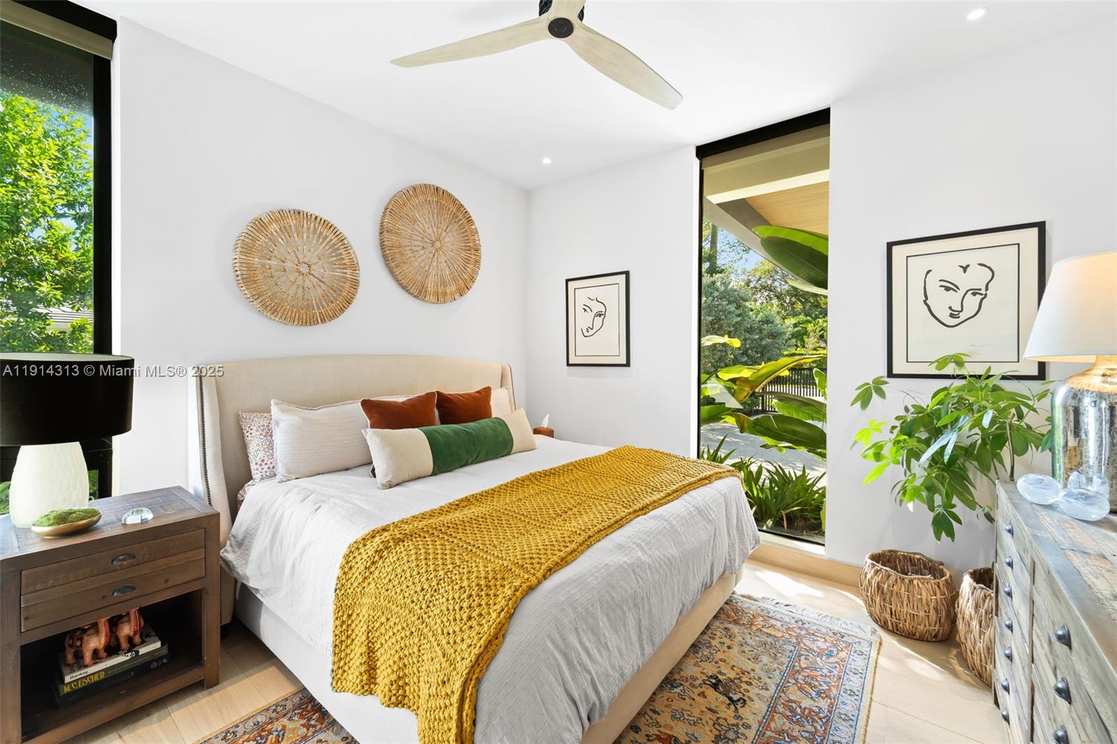 8625 NE 10th Ave Miami, FL 33138