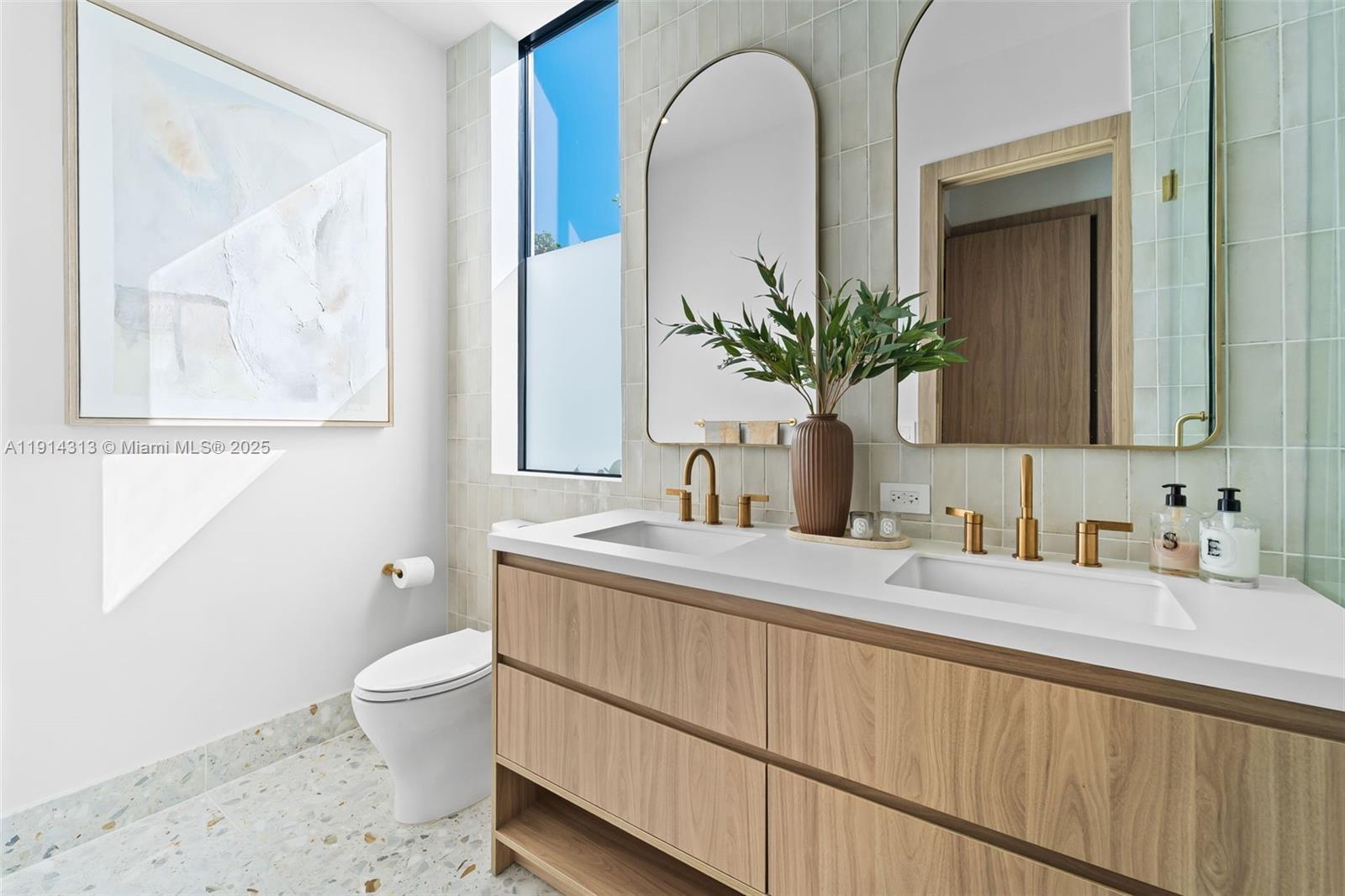 8625 NE 10th Ave Miami, FL 33138