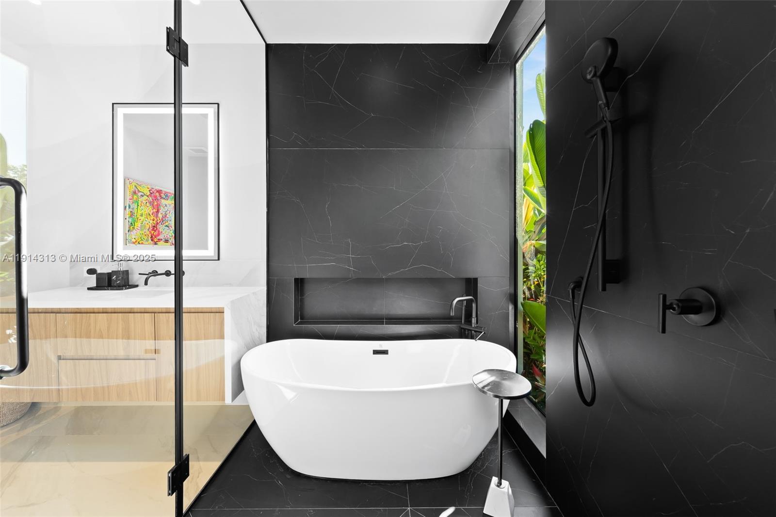 8625 NE 10th Ave Miami, FL 33138