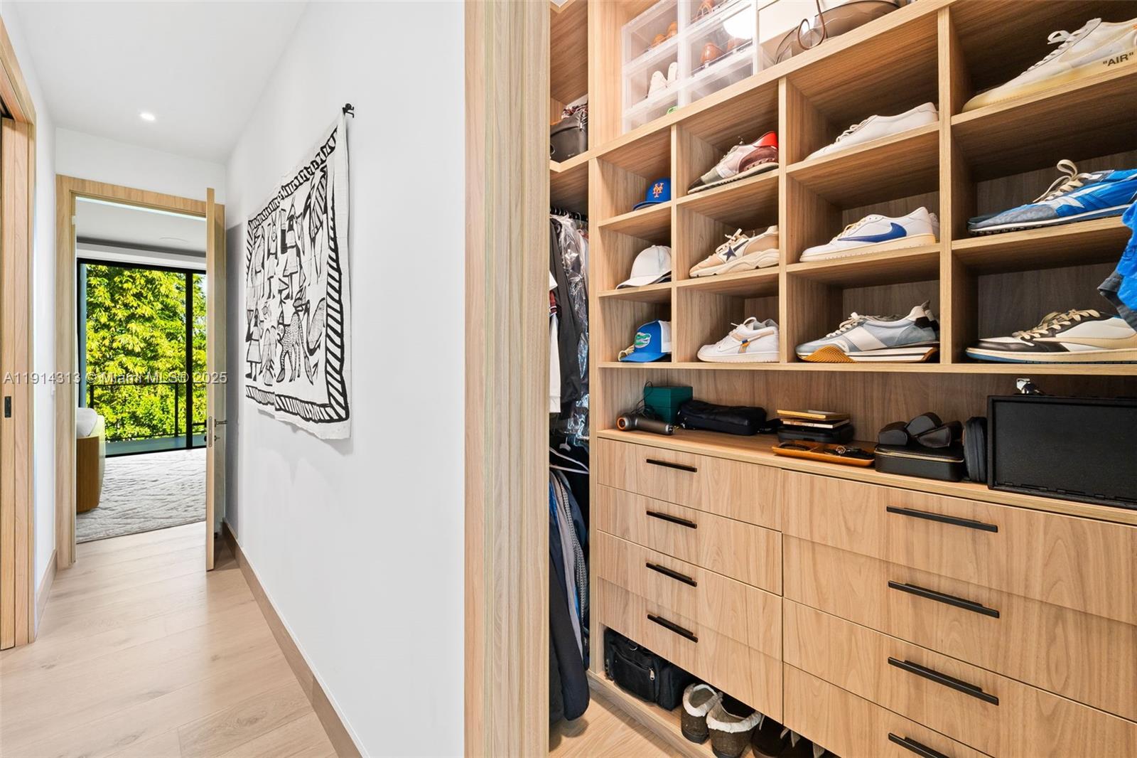 8625 NE 10th Ave Miami, FL 33138