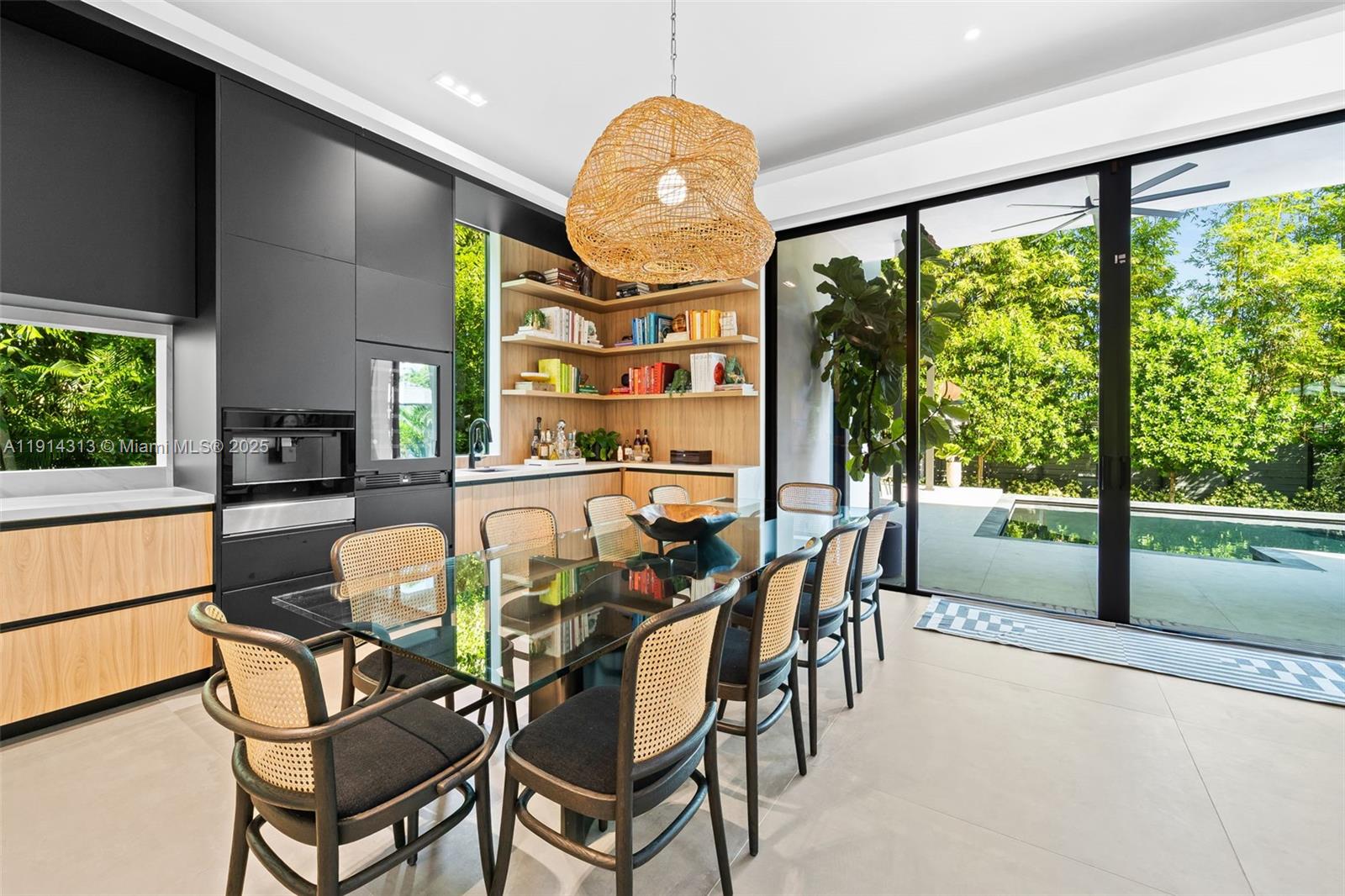 8625 NE 10th Ave Miami, FL 33138