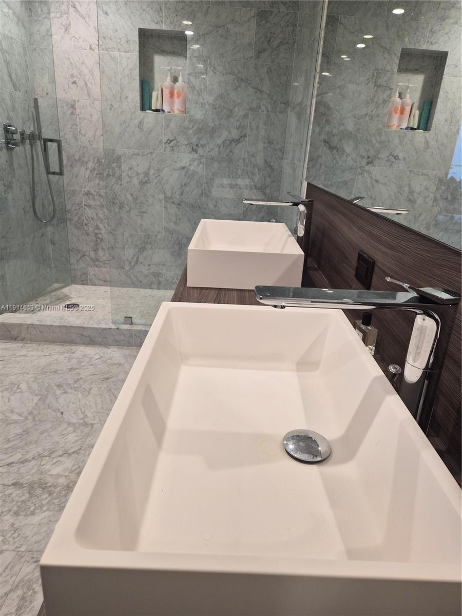 image Brickell Flatiron12