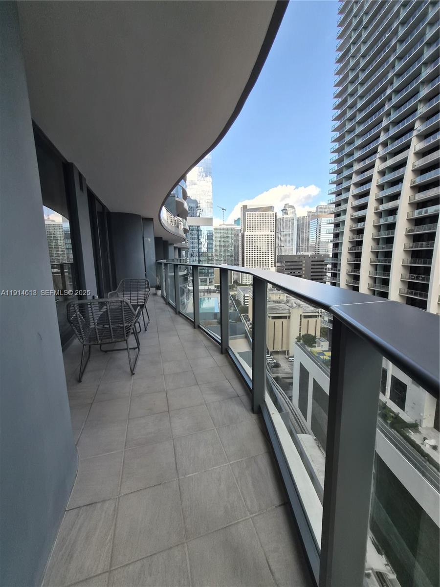image Brickell Flatiron67