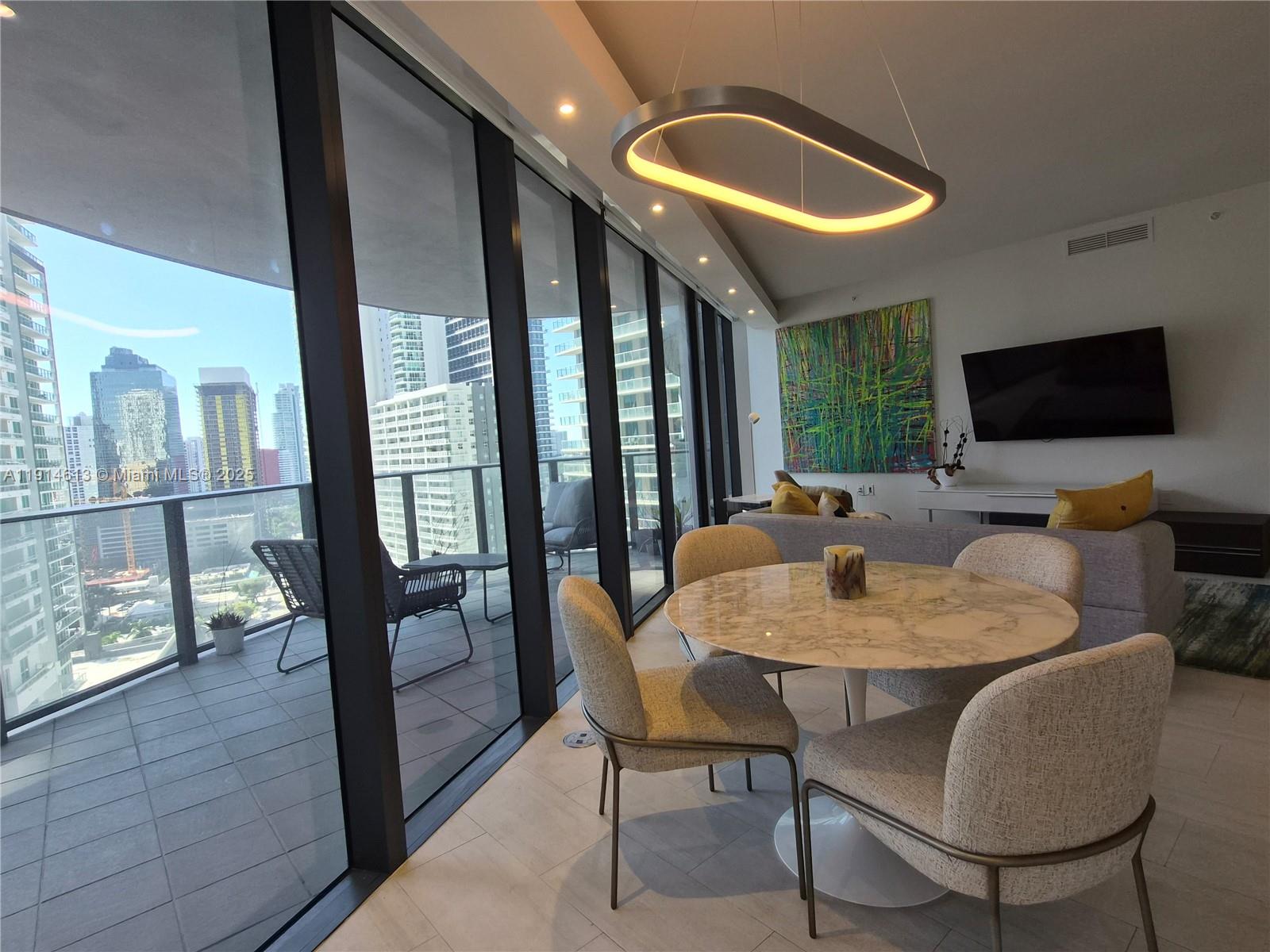 image Brickell Flatiron7