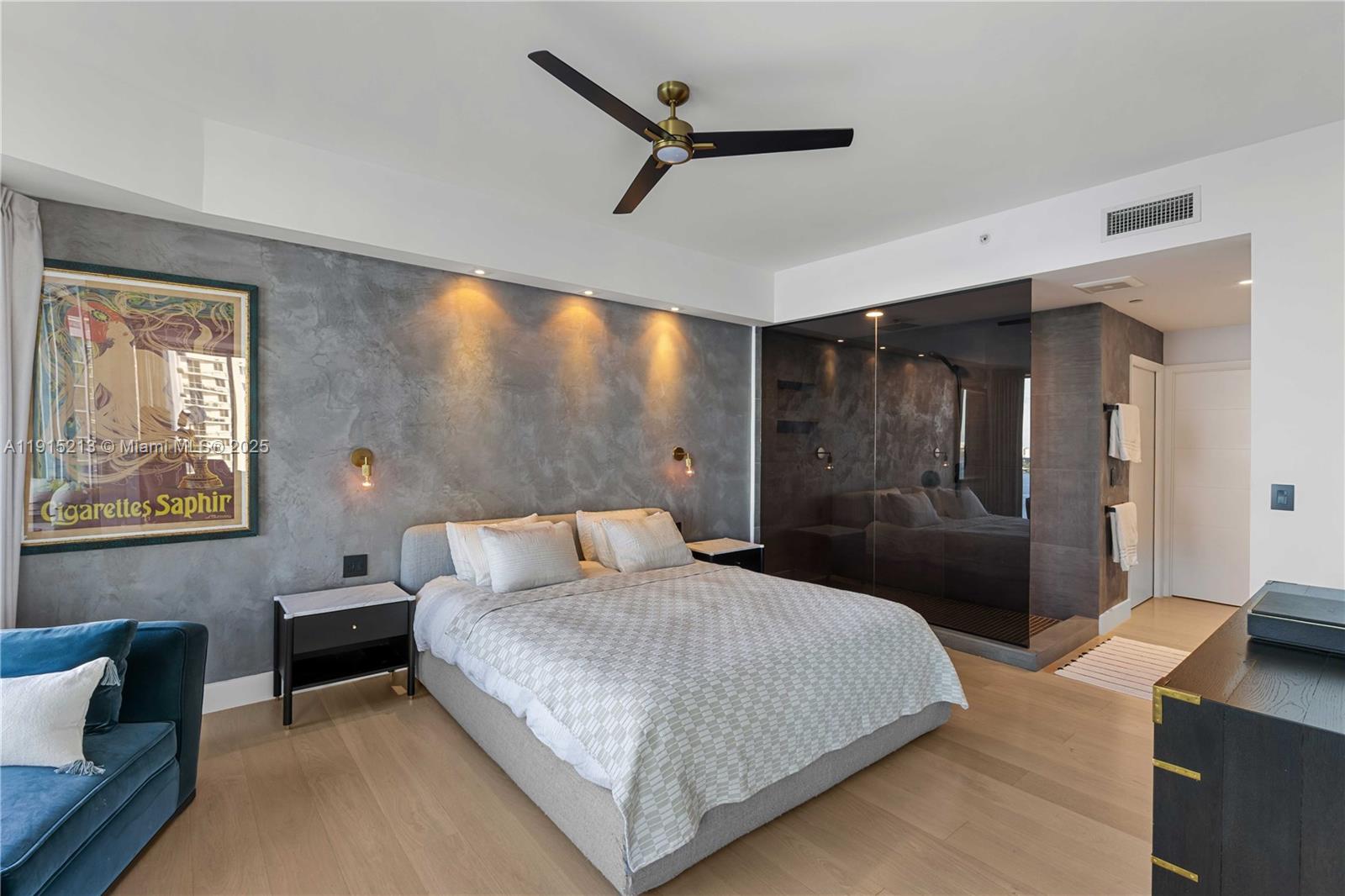 image Paramount Bay Condo11