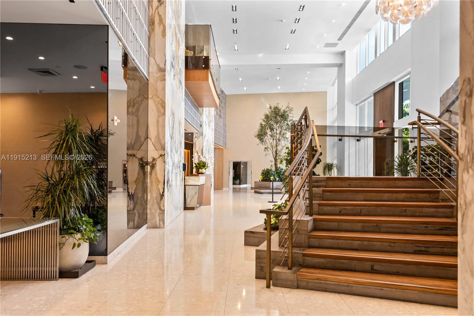 image Paramount Bay38