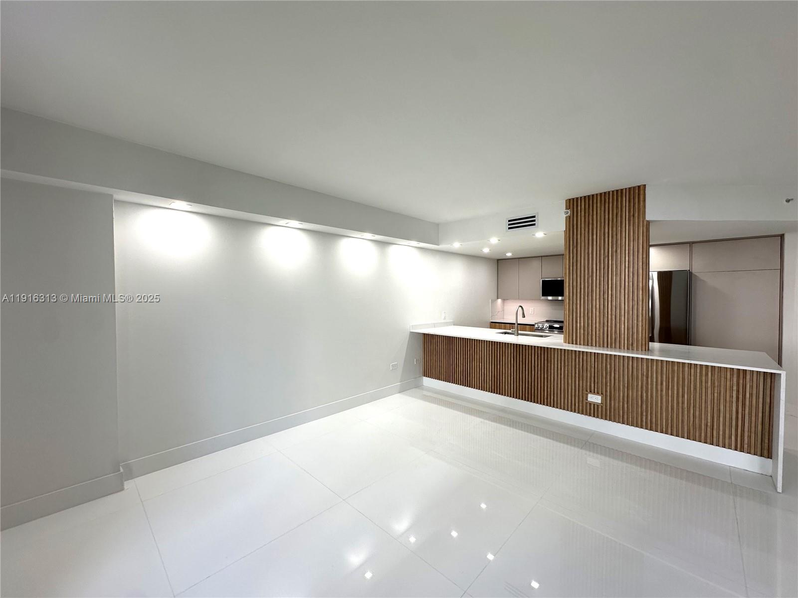 701 Brickell Key Blvd #507 Miami, FL 33131