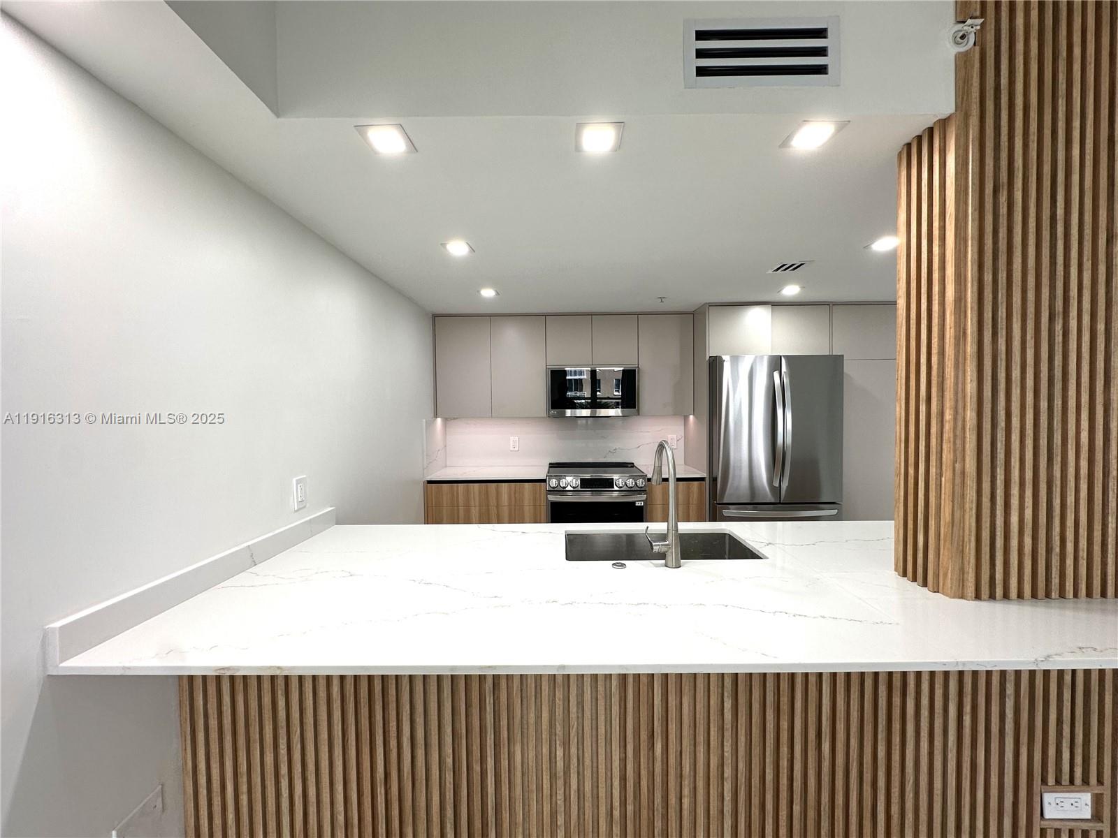 701 Brickell Key Blvd #507 Miami, FL 33131