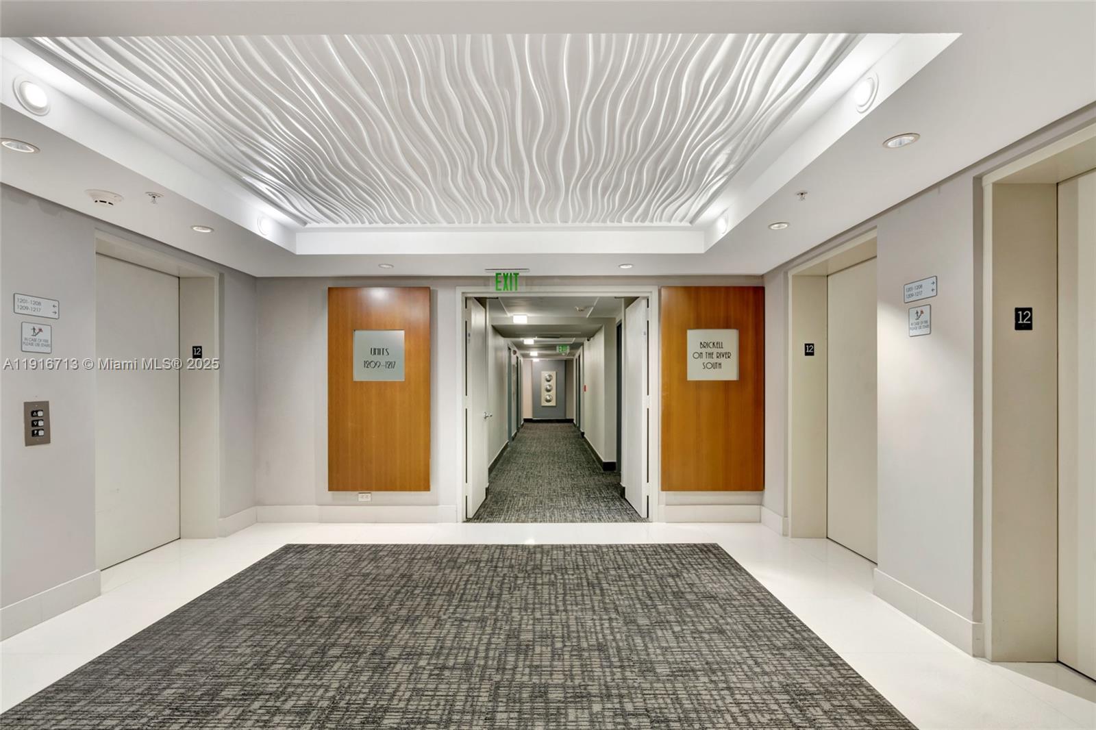 41 SE 5th St #1212 Miami, FL 33131