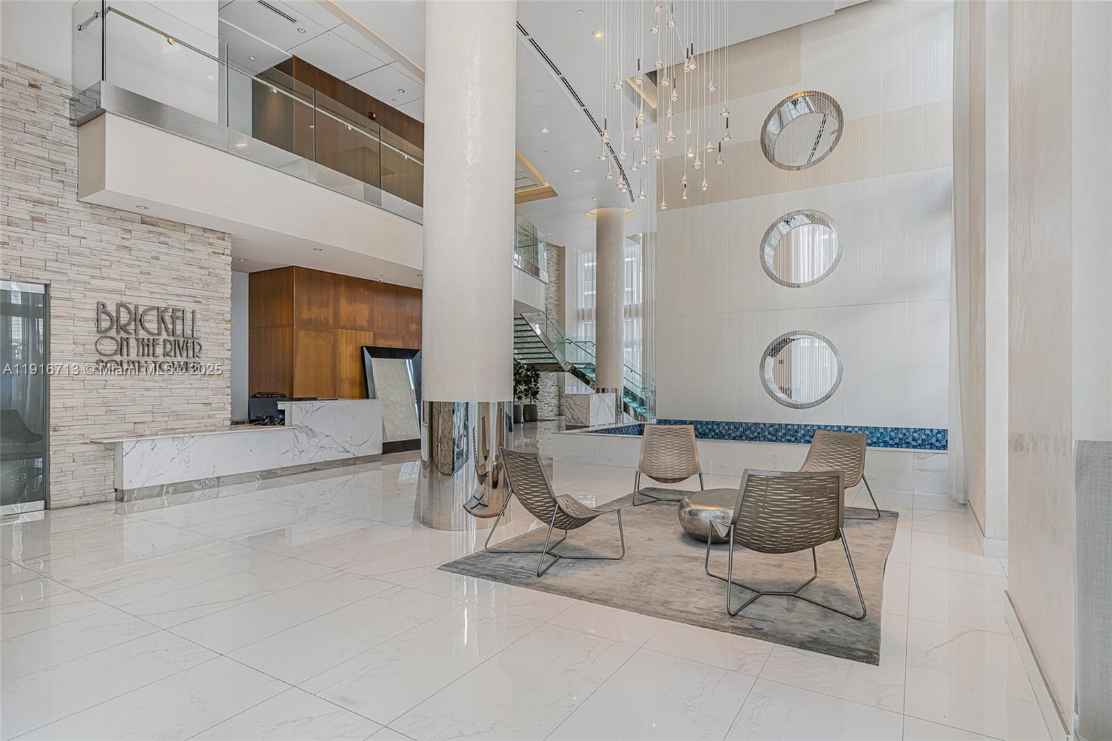 41 SE 5th St #1212 Miami, FL 33131