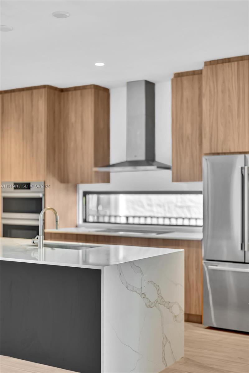 2175 SW 25th St Miami, FL 33133