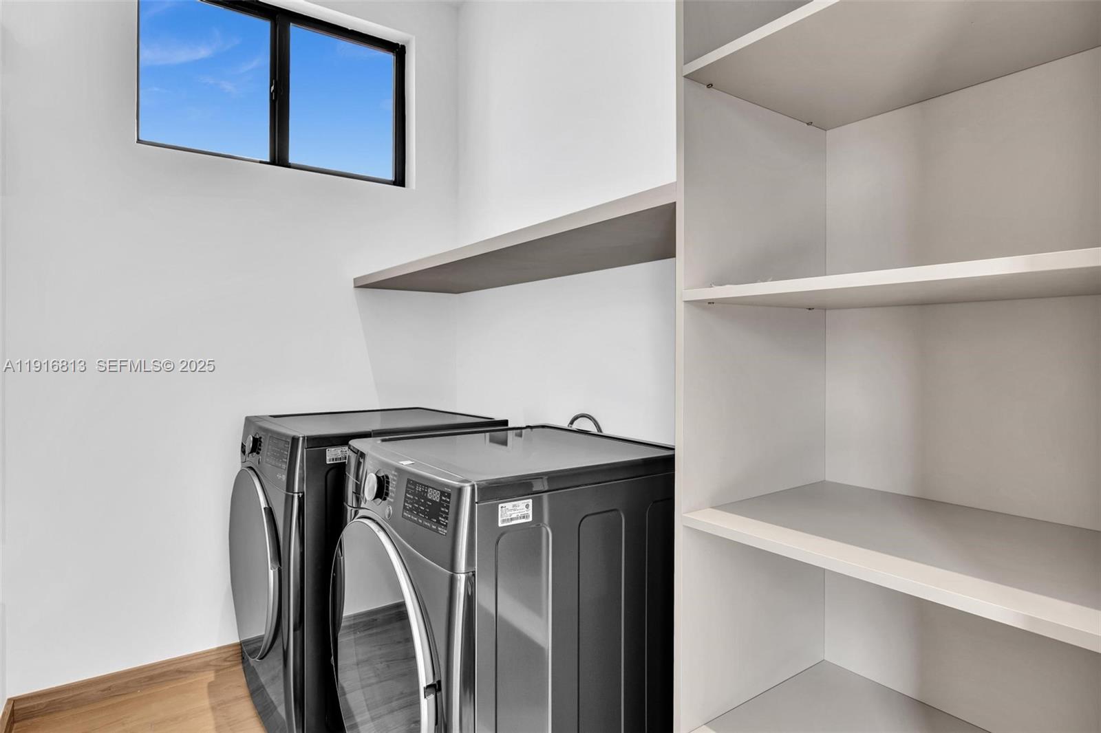 2175 SW 25th St Miami, FL 33133