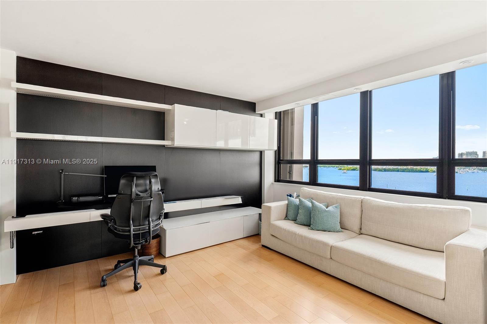 1 Grove Isle Dr #A910 Miami, FL 33133