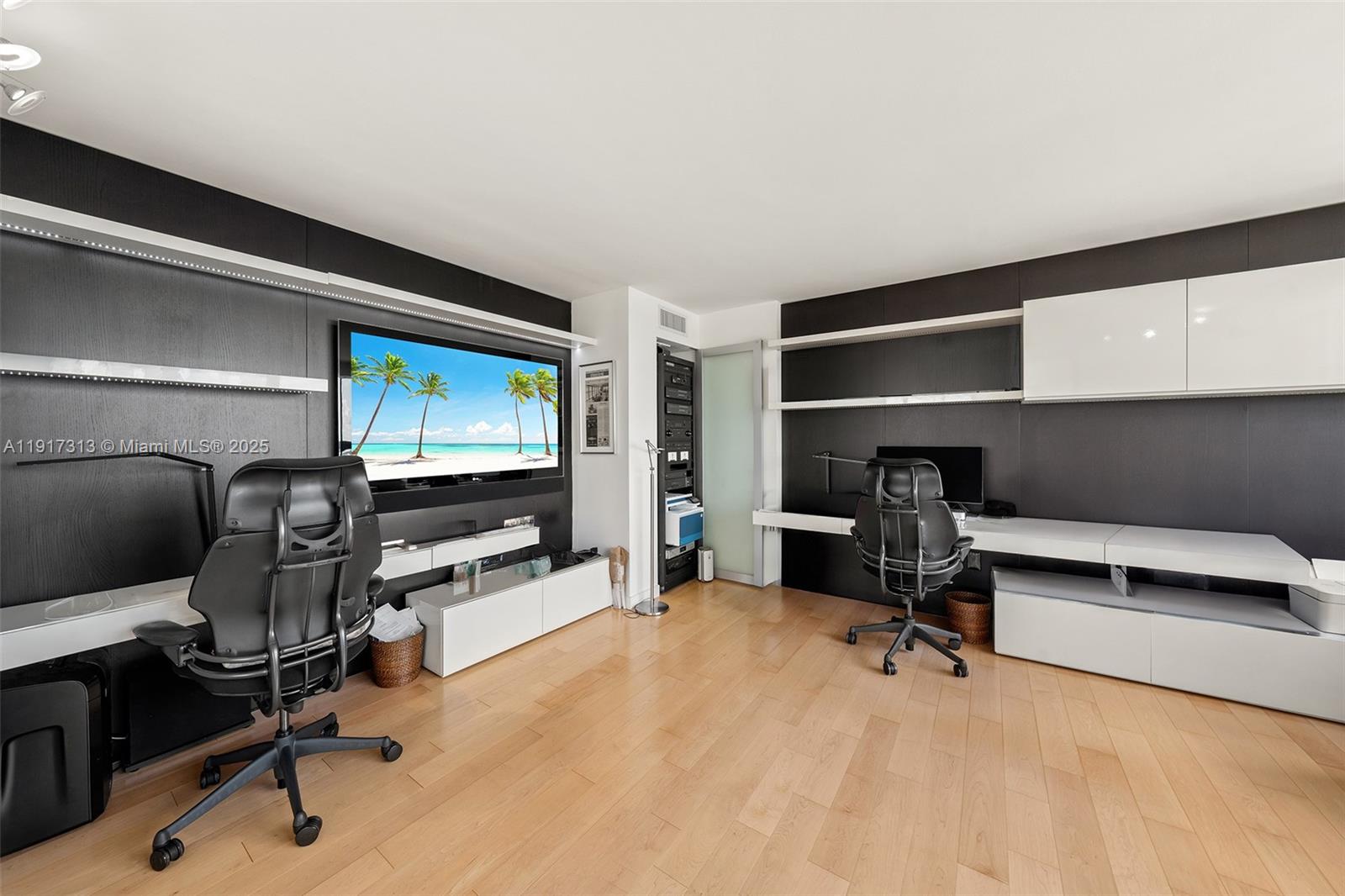 1 Grove Isle Dr #A910 Miami, FL 33133