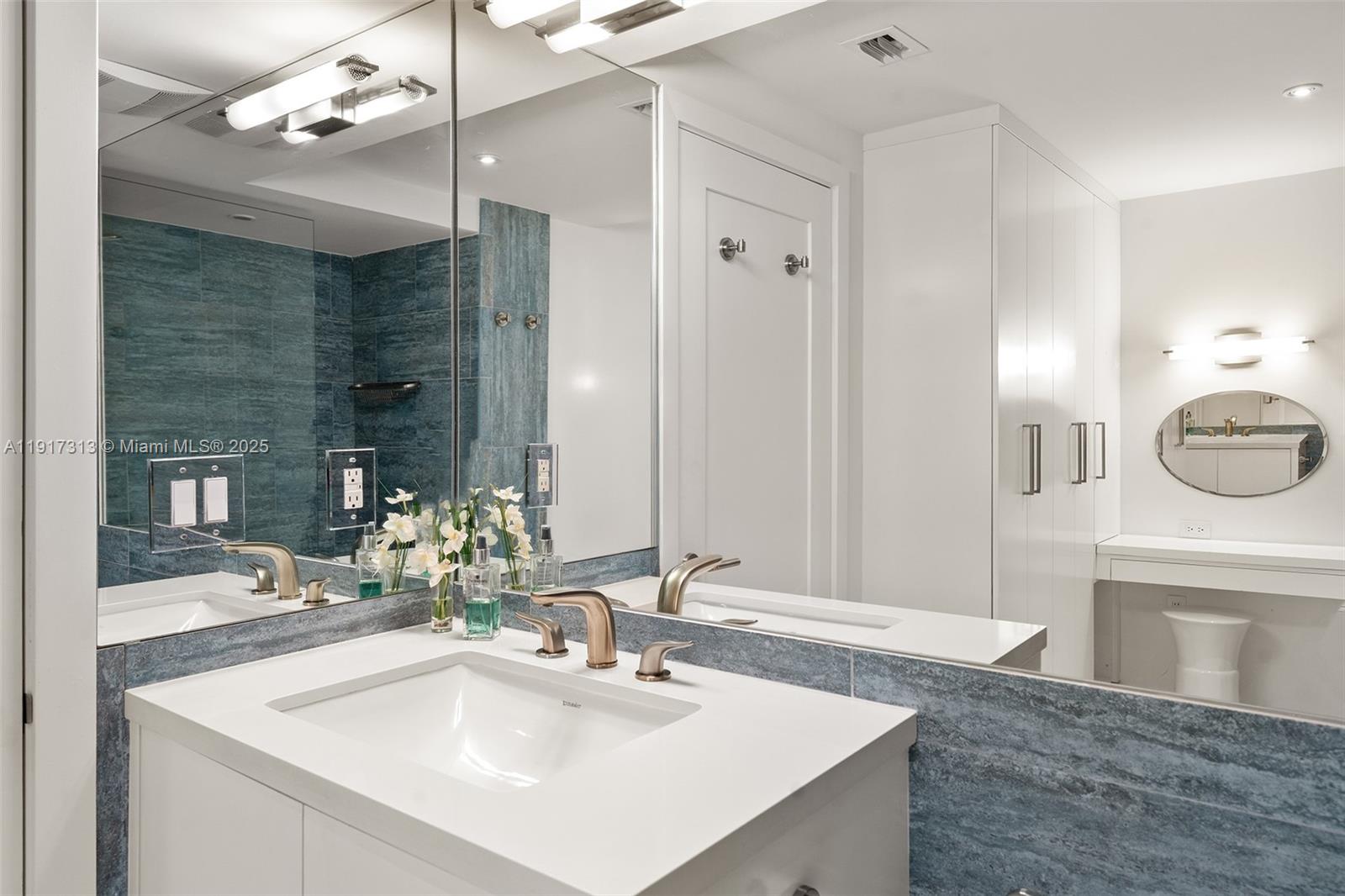 1 Grove Isle Dr #A910 Miami, FL 33133