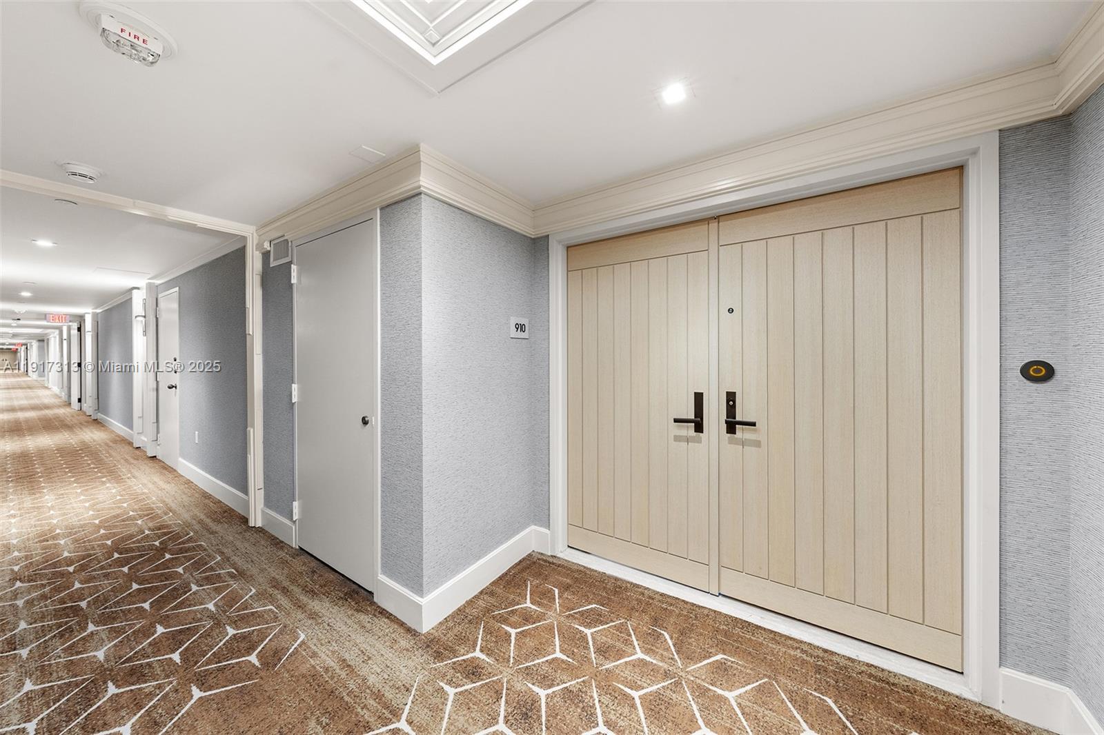 1 Grove Isle Dr #A910 Miami, FL 33133